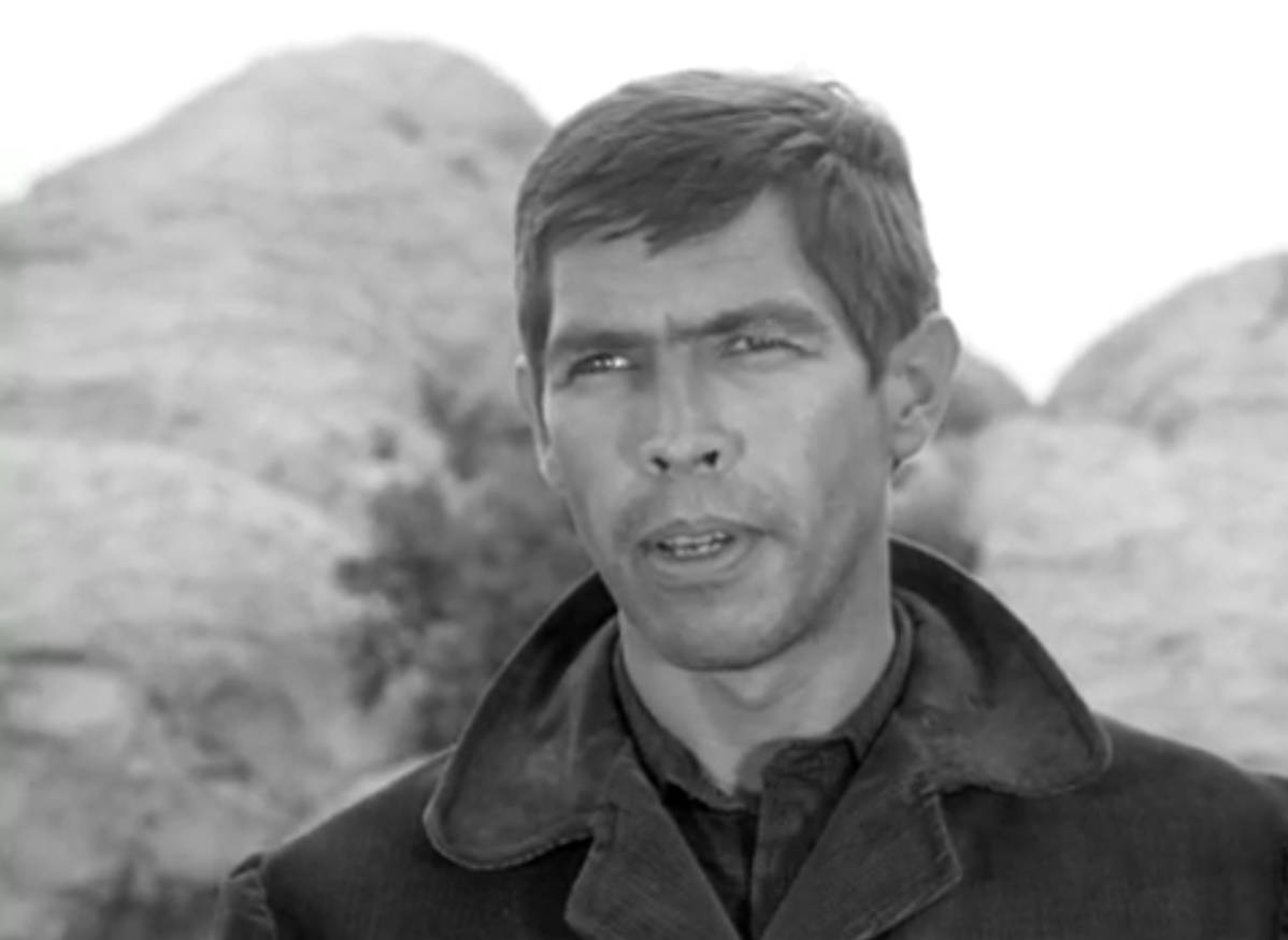 James Coburn The Black Pearls