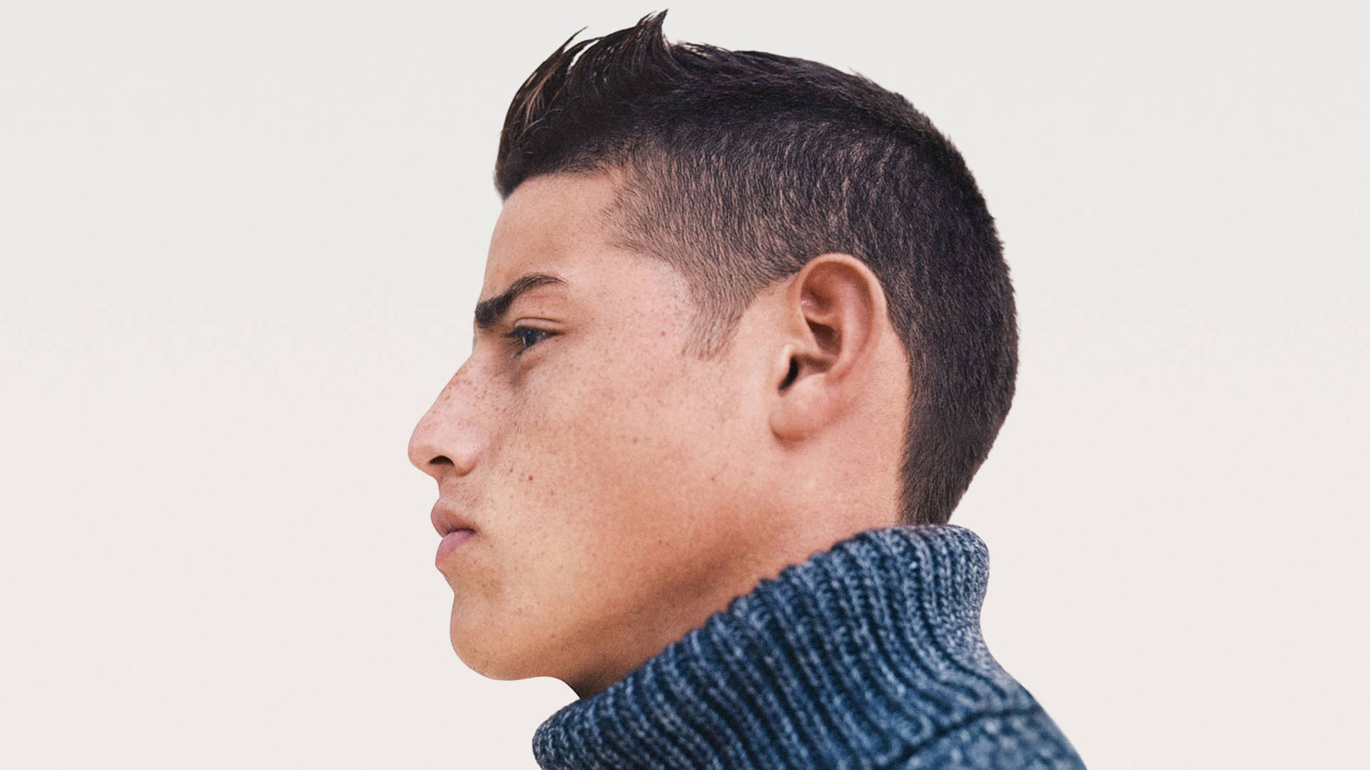 James Rodriguez Side View