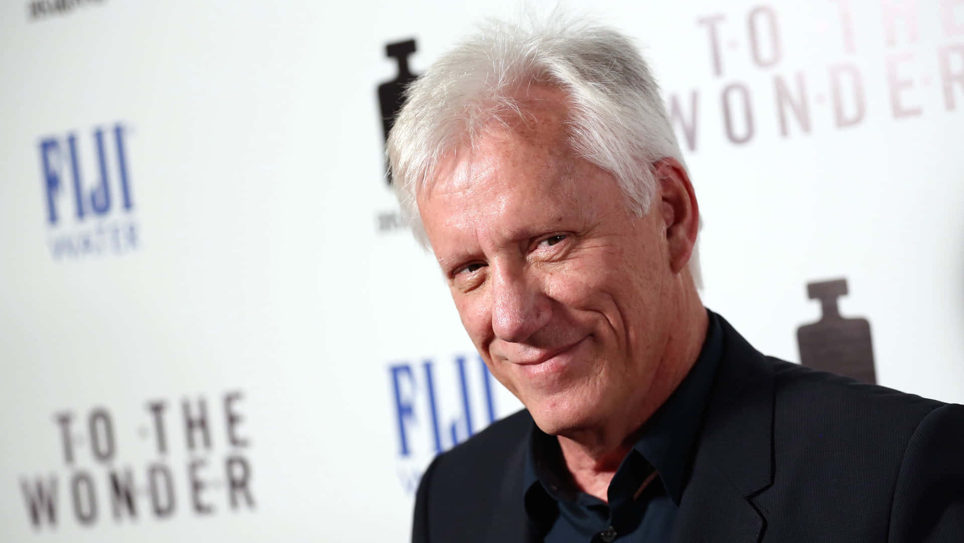 James Woods 3388 X 1908 Background