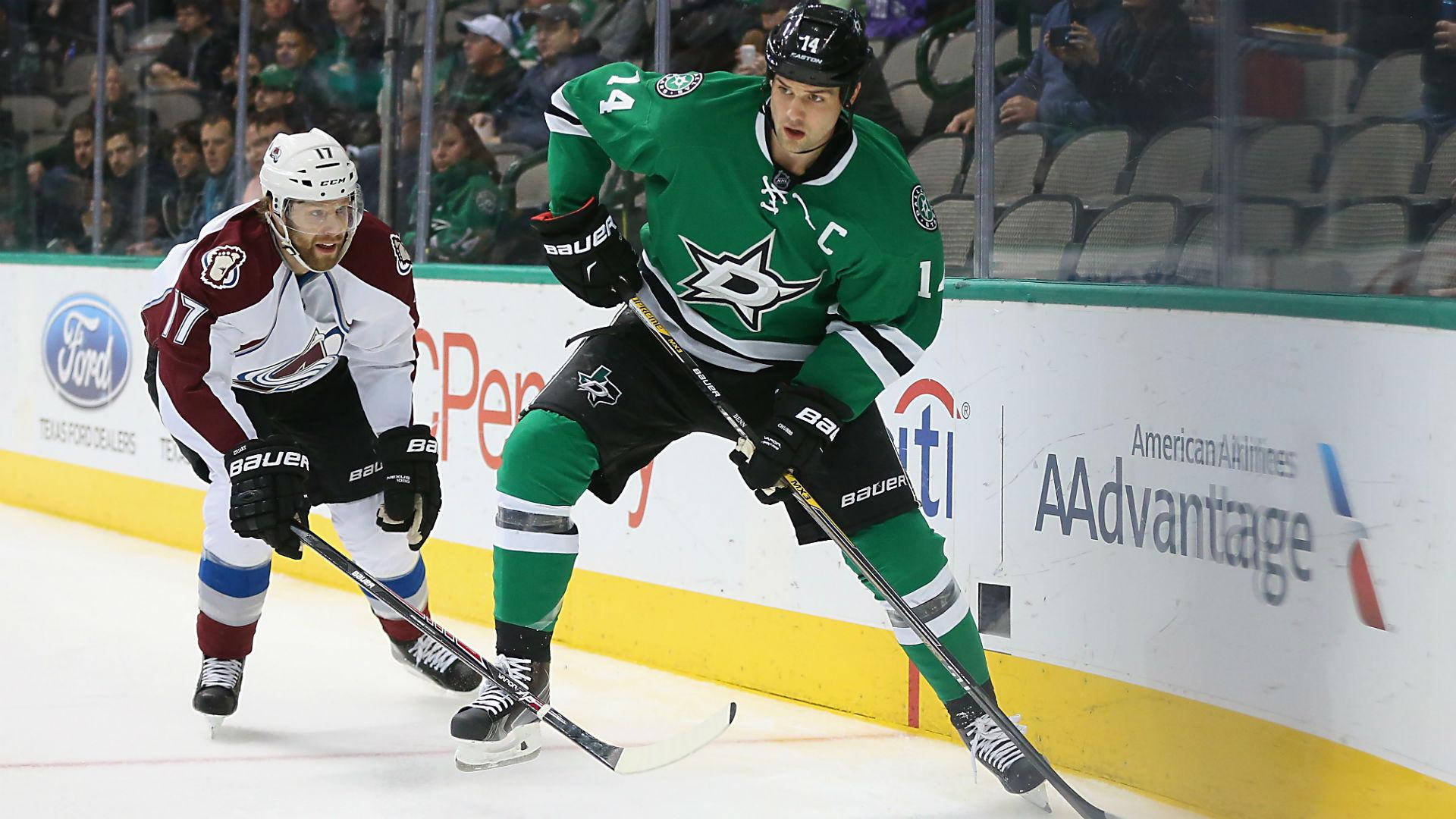 Jamie Benn Against Colorado Avalanche Background