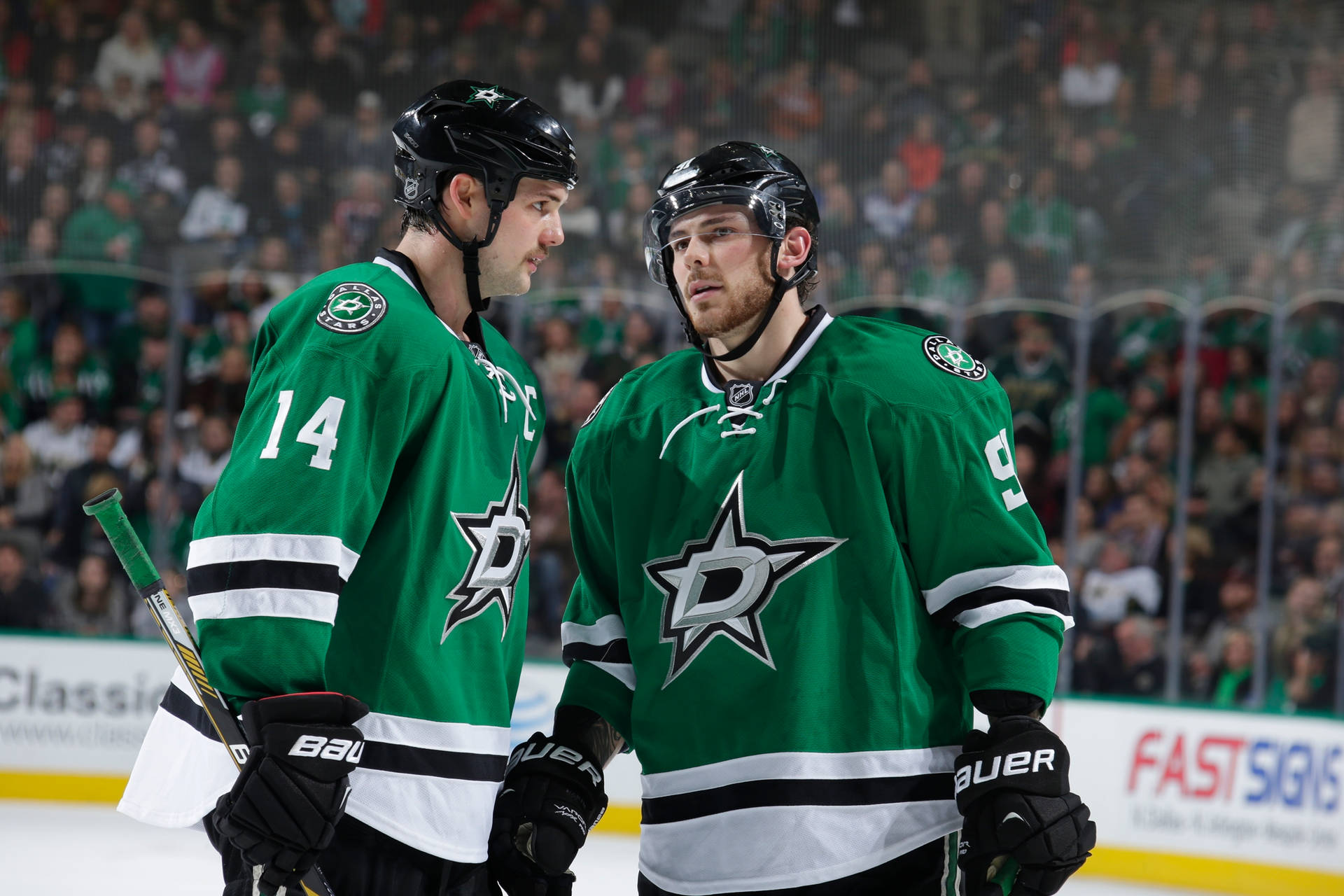 Jamie Benn Talking To Tyler Seguin