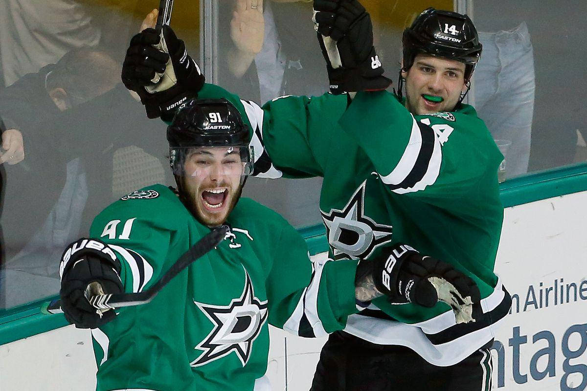 Jamie Benn With Tyler Seguin Background