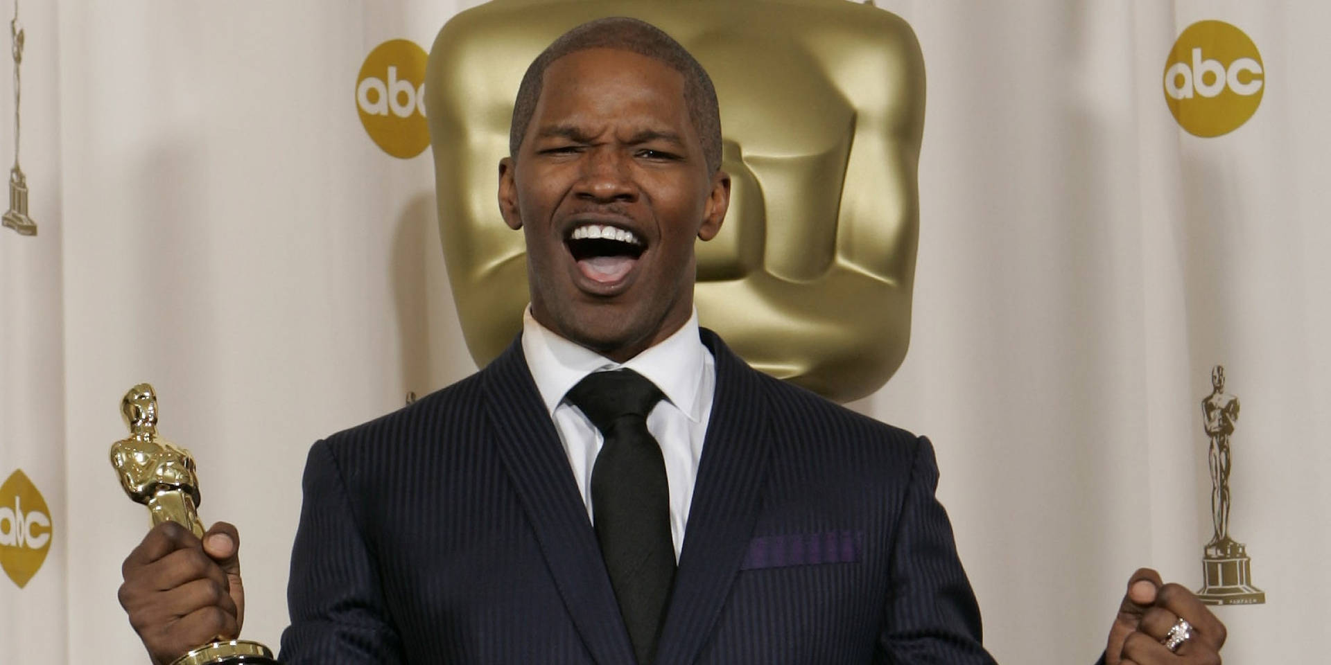 Jamie Foxx Attends The 76th Annual Academy Awards - 2004 Background