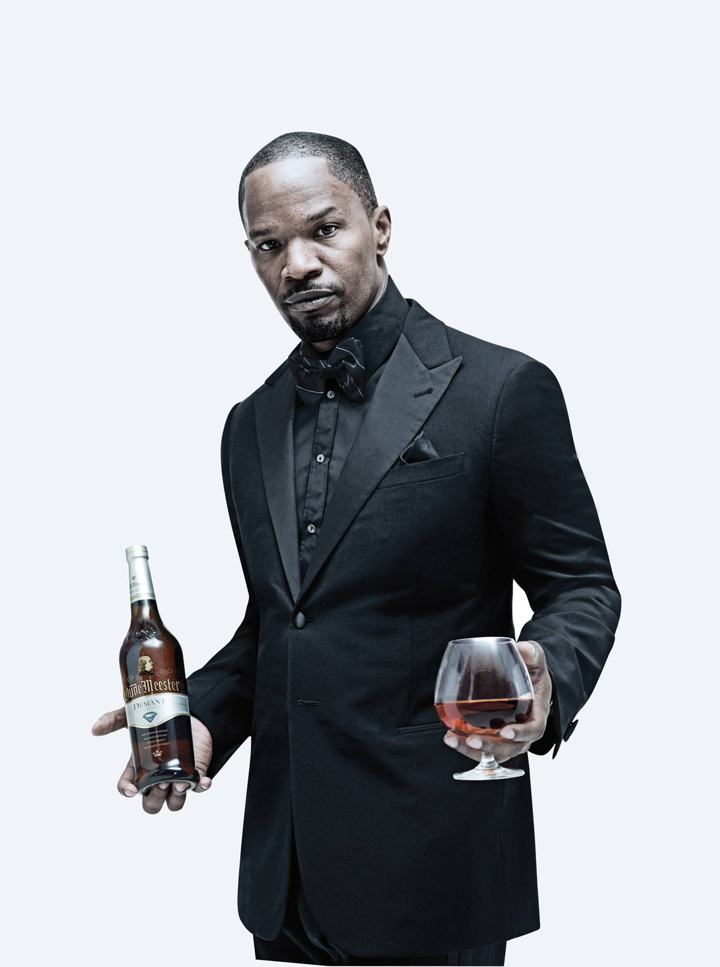 Jamie Foxx Keeping Up With The Latest Trends While Representing Oude Meester Background