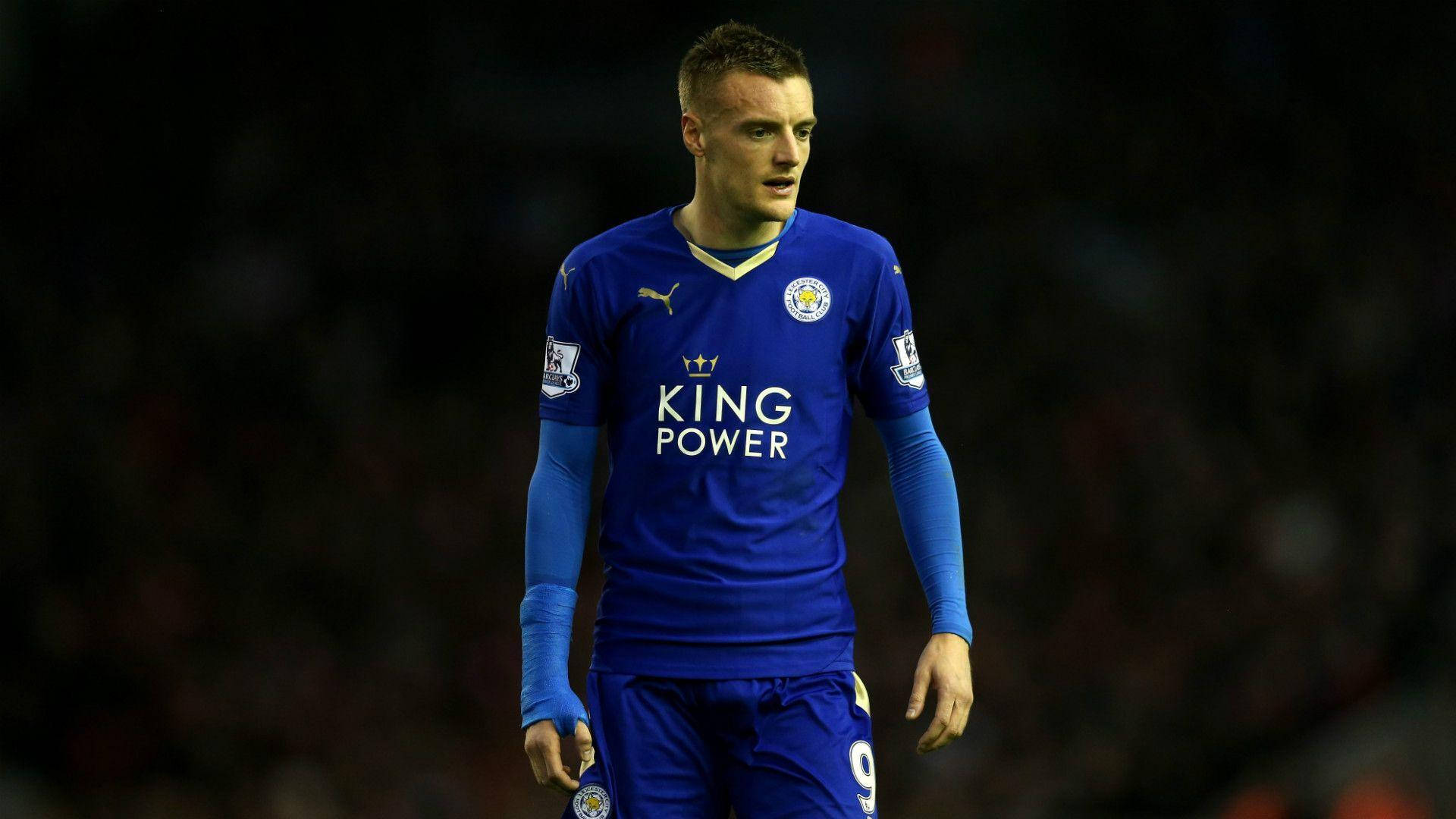 Jamie Vardy Standing Pitch