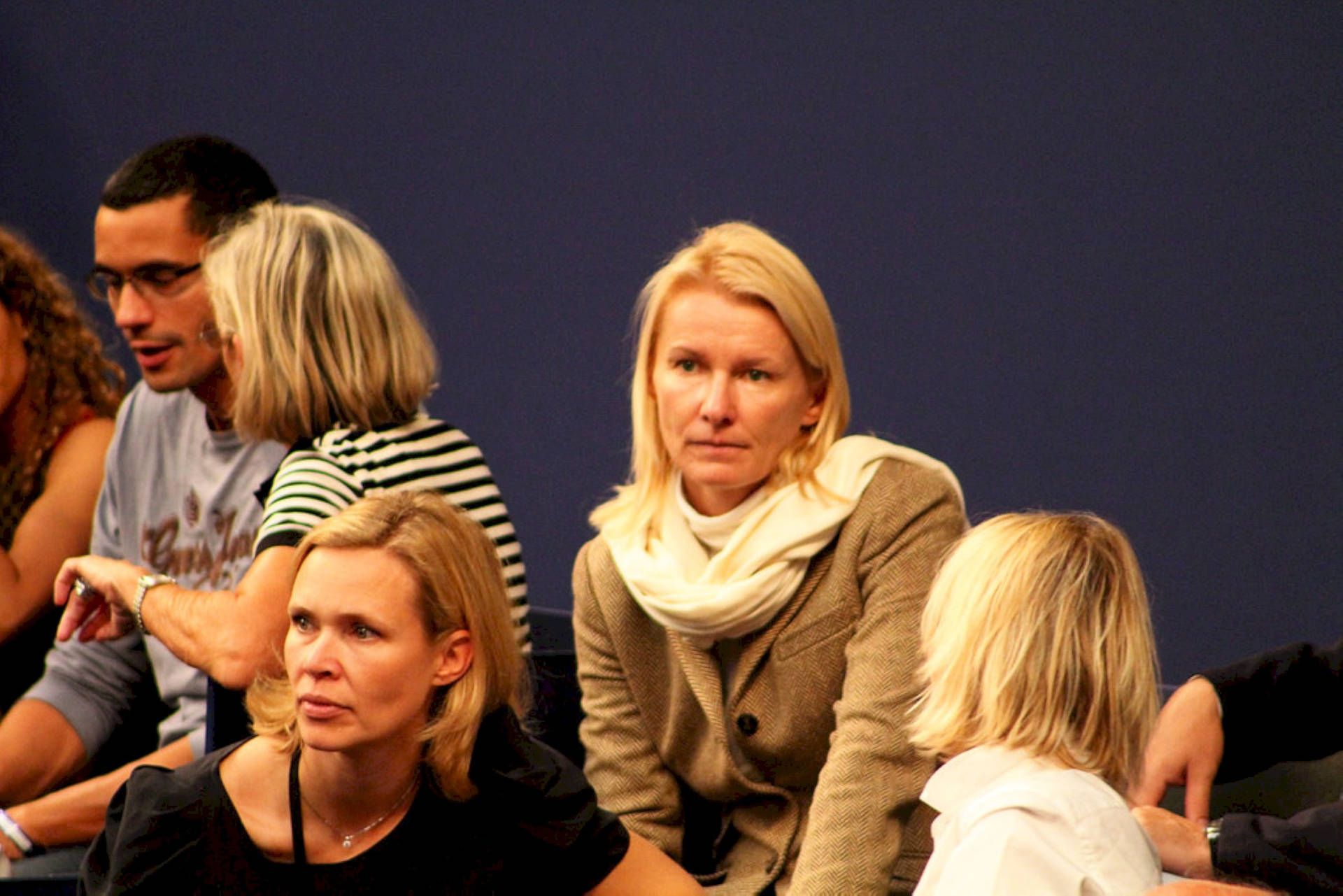 Jana Novotna With Other People Background