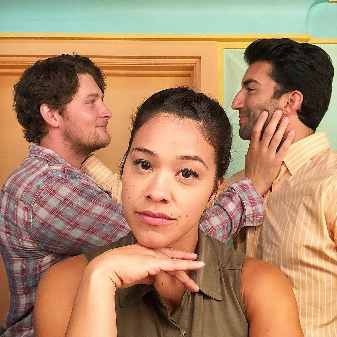 Jane The Virgin With Michael And Rafael Background