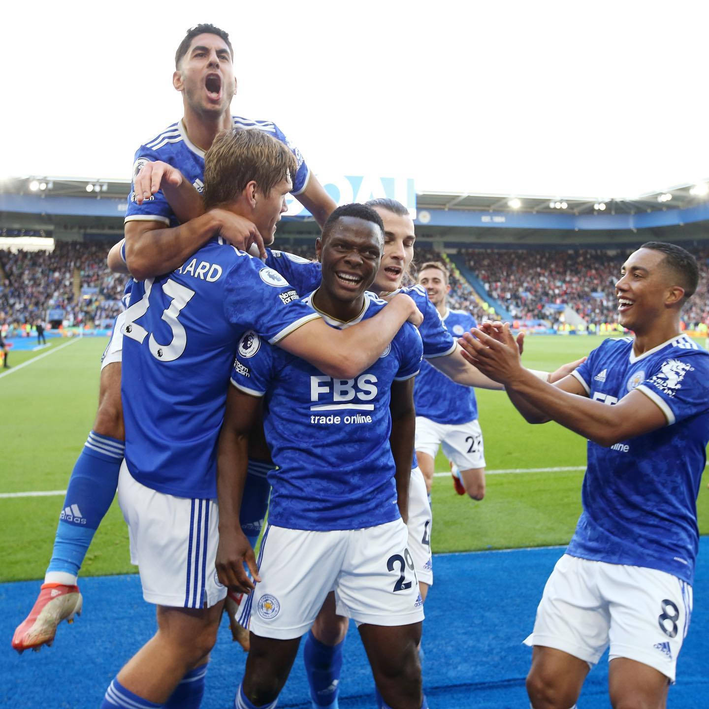 Jannik Vestergaard And Teammates Celebrating Background