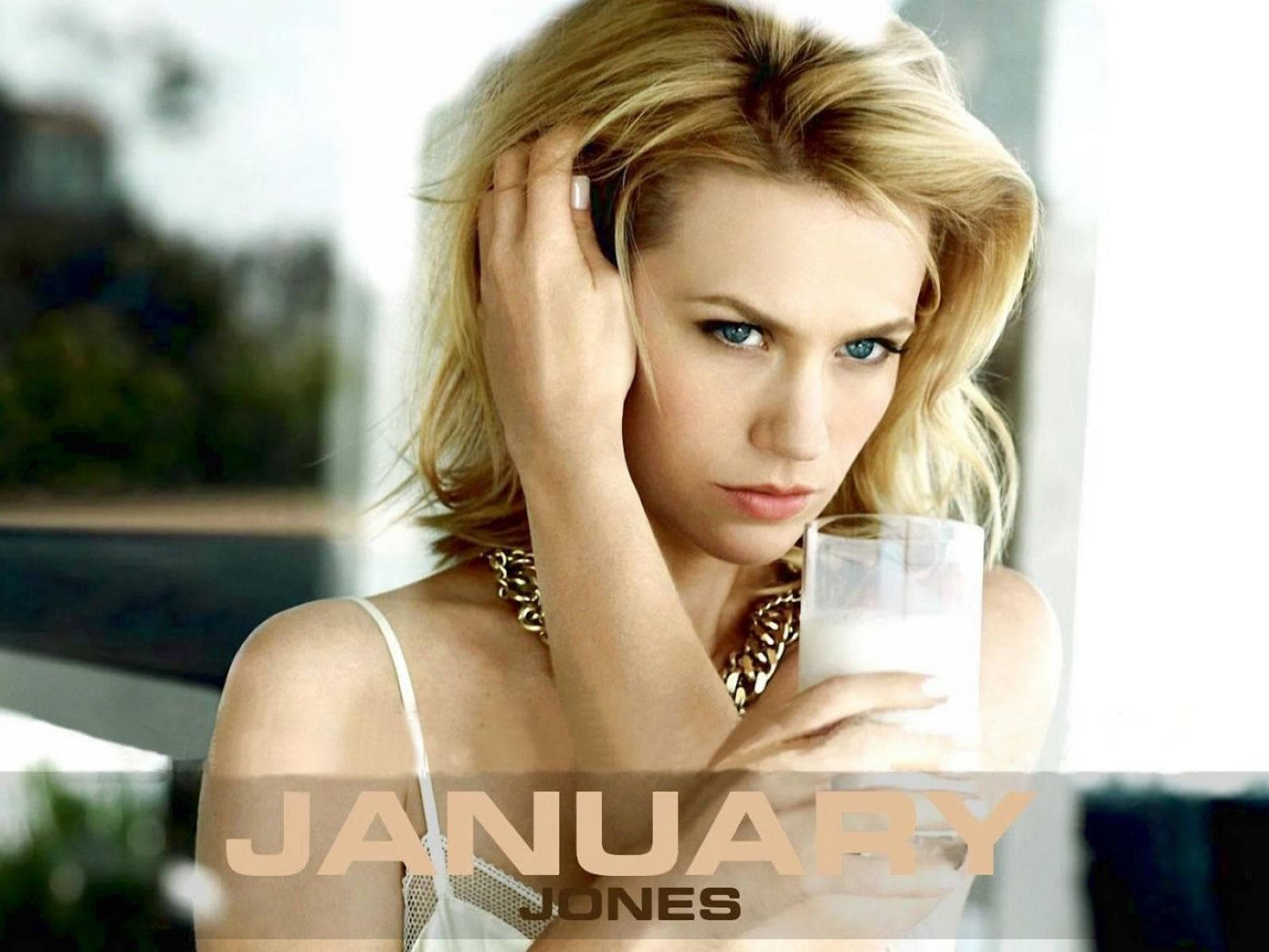 January Jones Sexy Fierce Look