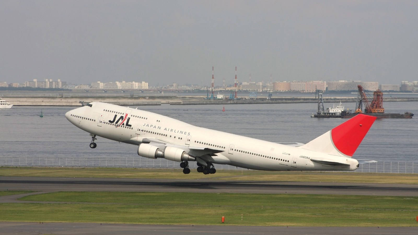 Japan Airlines Take Off Ground