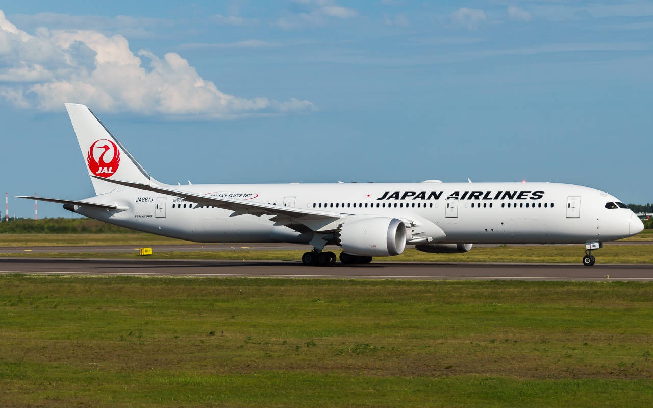 Japan Airlines Taxiway Aircraft