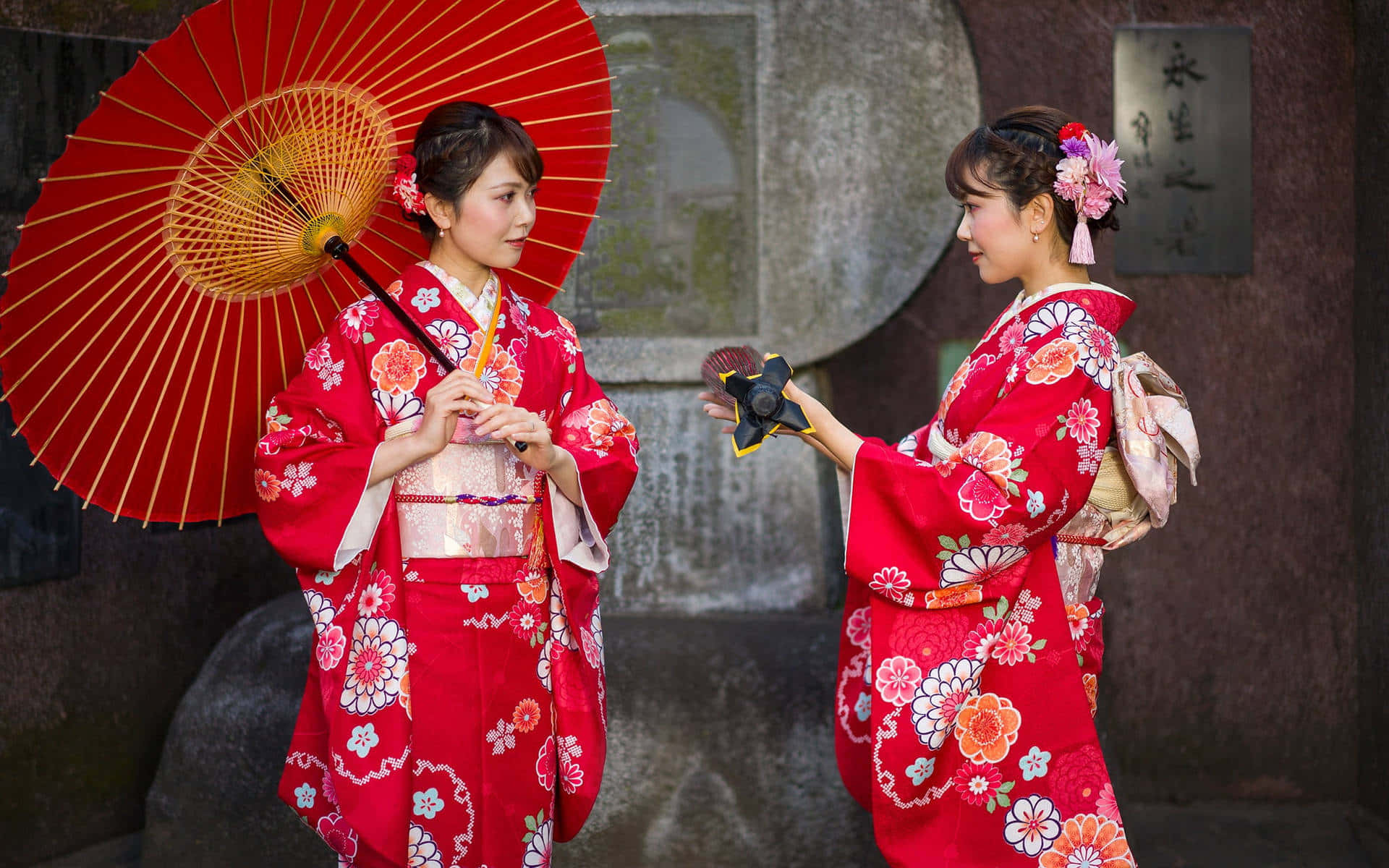 Japanese Red Women Background