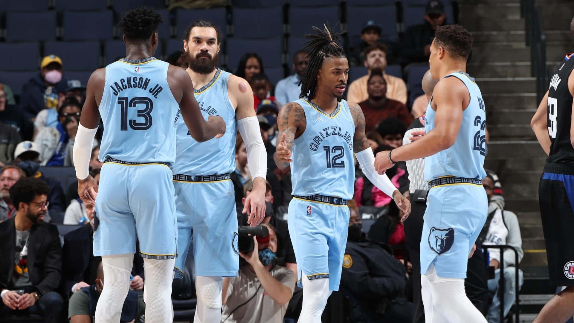 Jaren Jackson Jr. Greeting Steven Adams Background