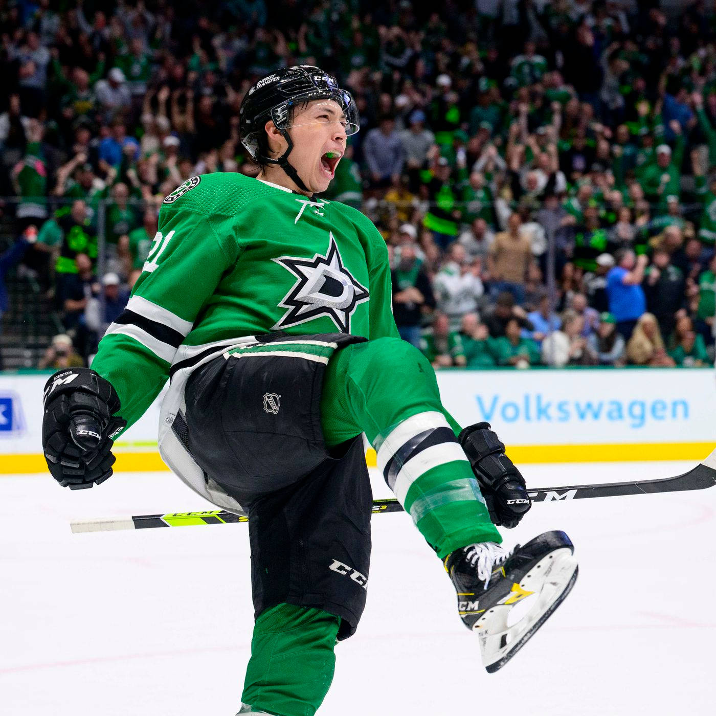 Jason Robertson Dallas Stars Scream Win Background