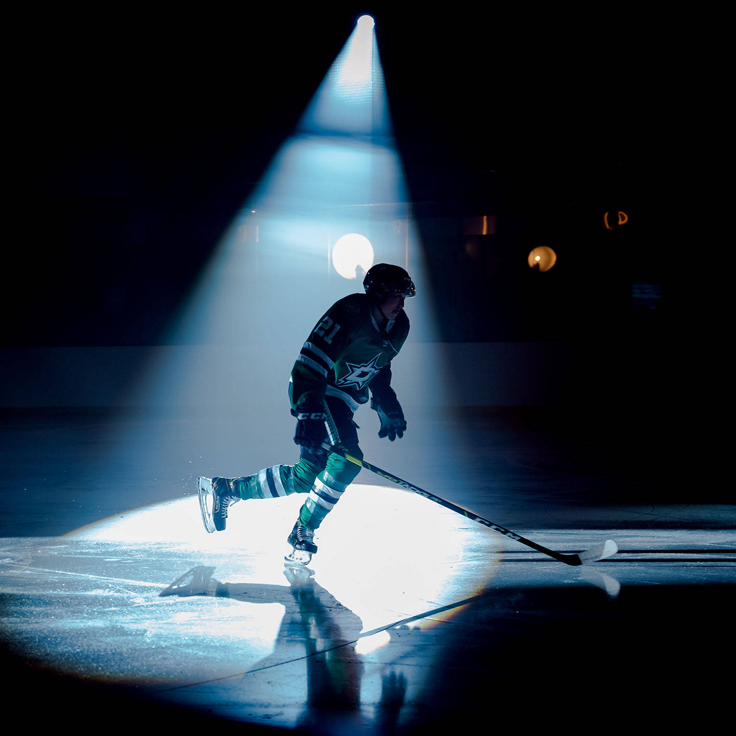 Jason Robertson Ice Hockey Spotlight Background