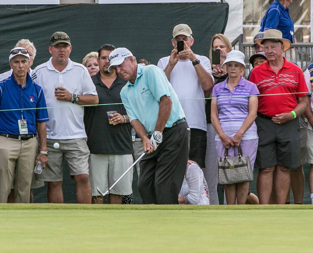 Jay Haas Playing Golf Background