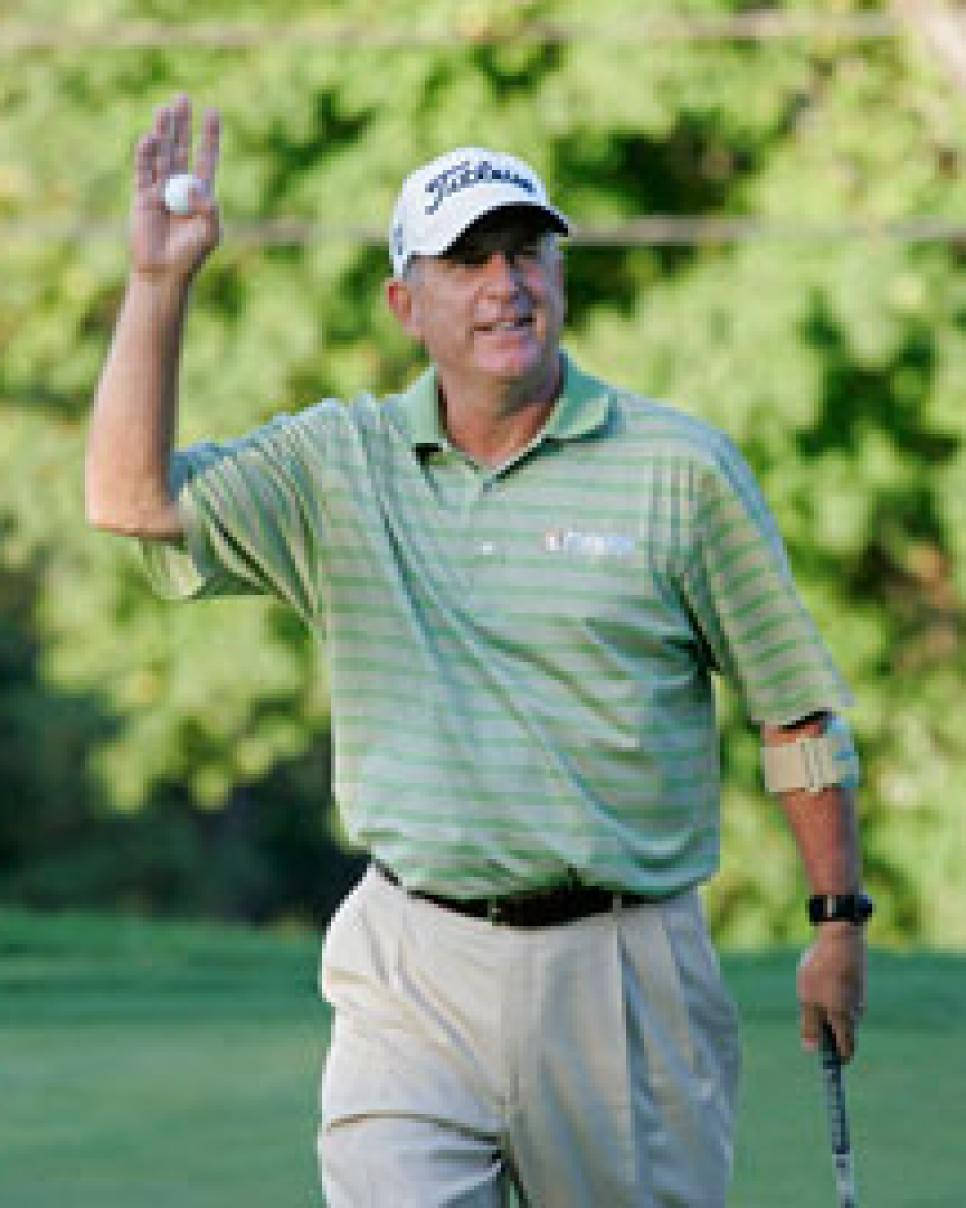 Jay Haas Waves To Fans Background