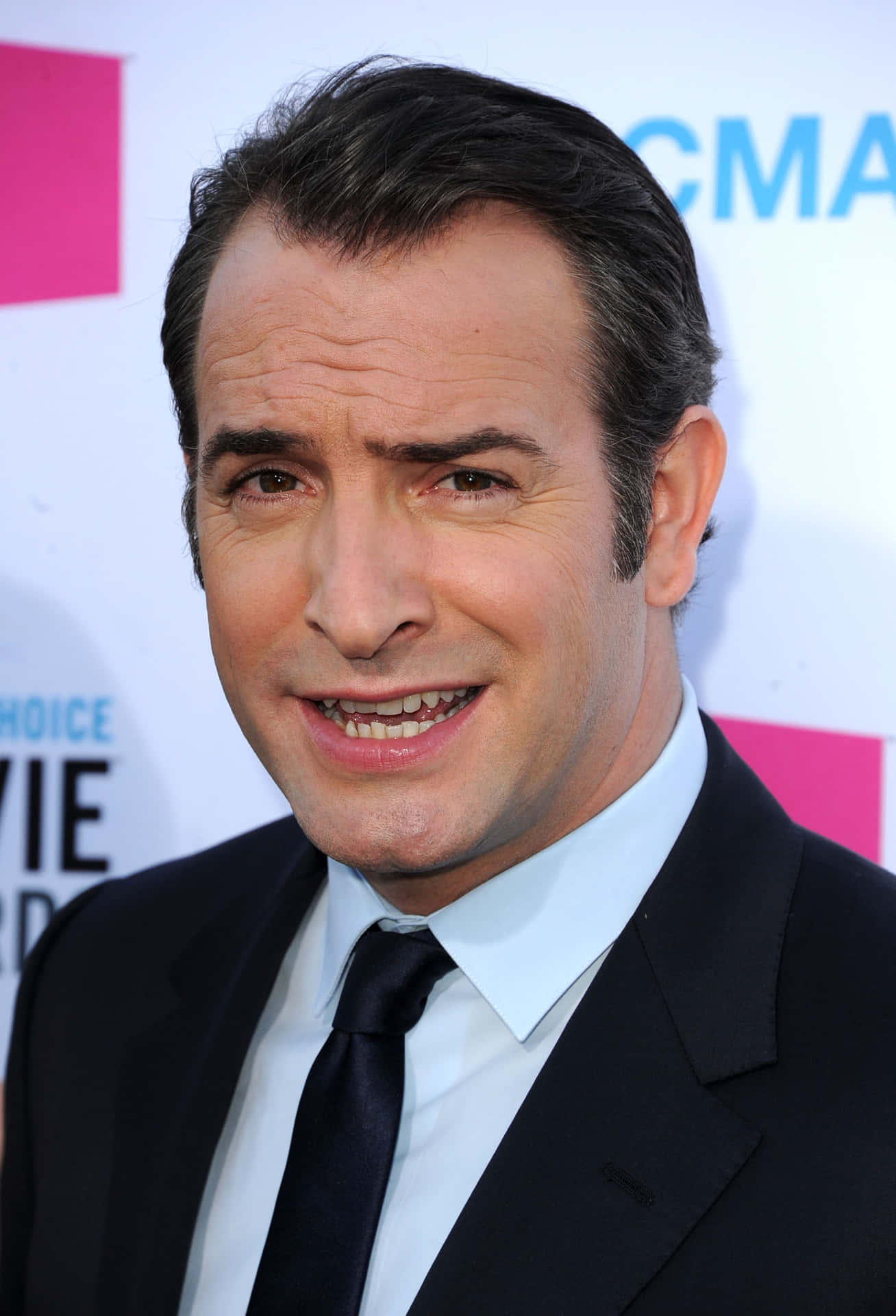 Jean Dujardin 1395 X 2048 Background