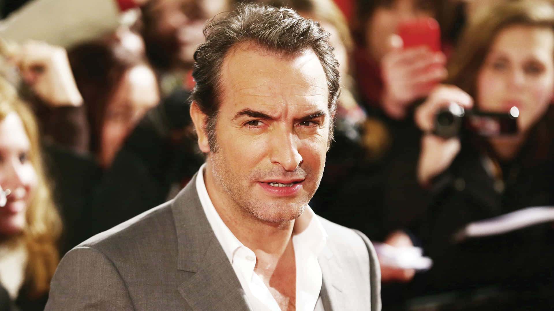 Jean Dujardin 3000 X 1688 Background