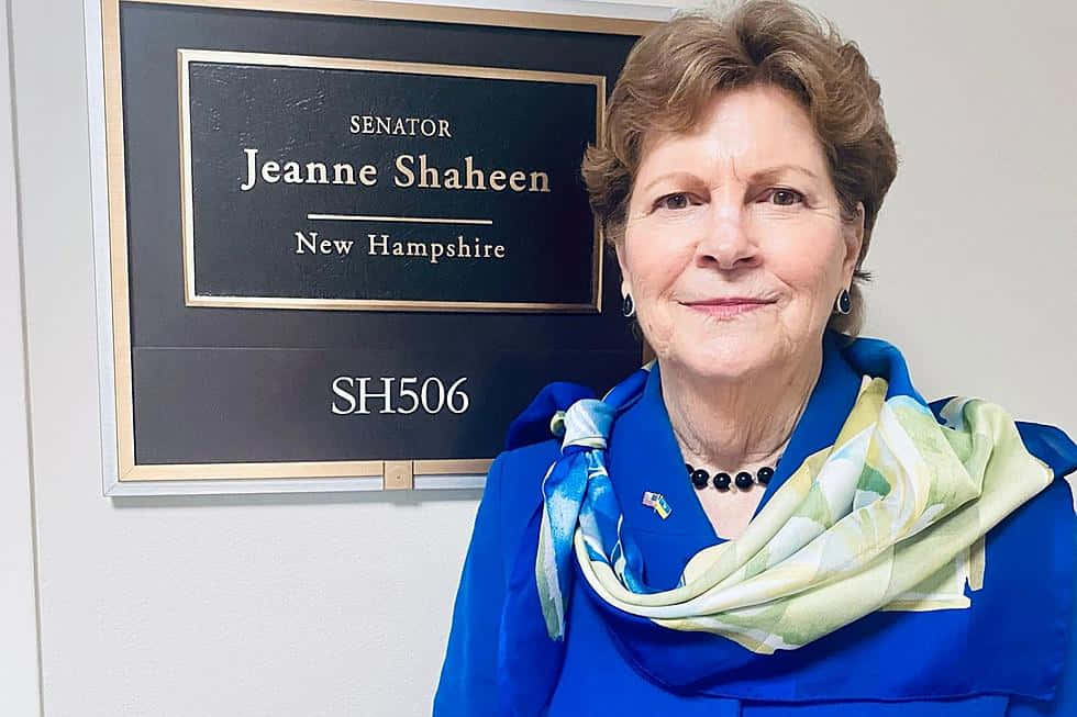 Jeanne Shaheen Plaque Background
