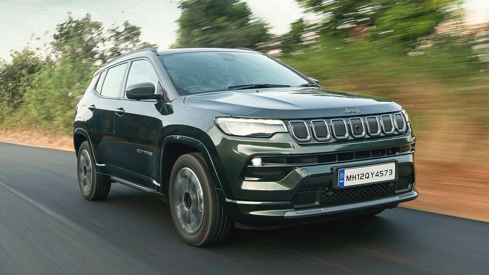 Jeep Compass Driving Blurred Effect Background