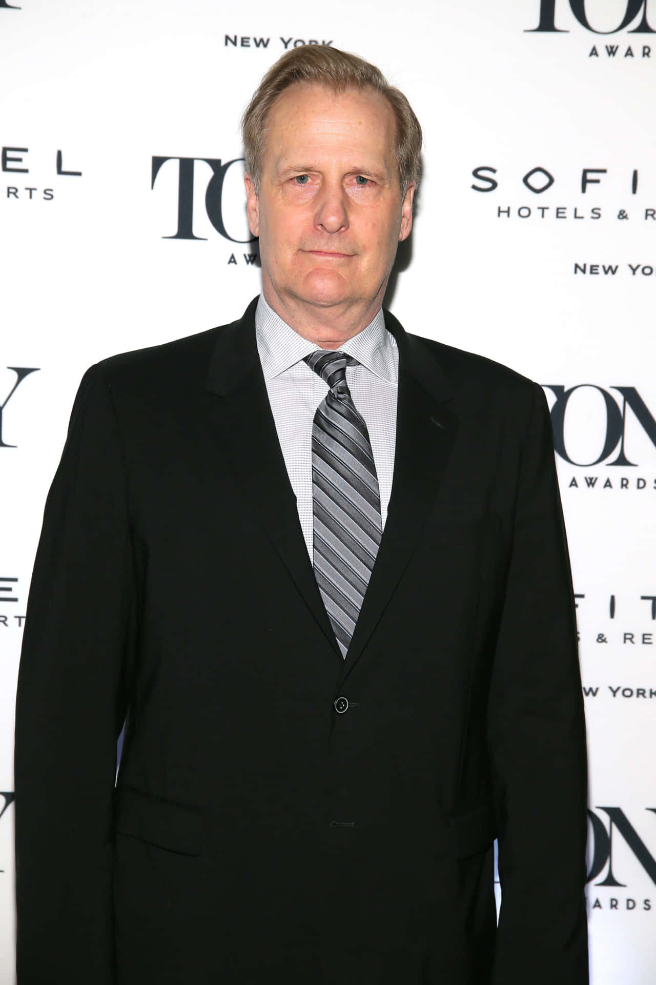 Jeff Daniels 1365 X 2048 Background