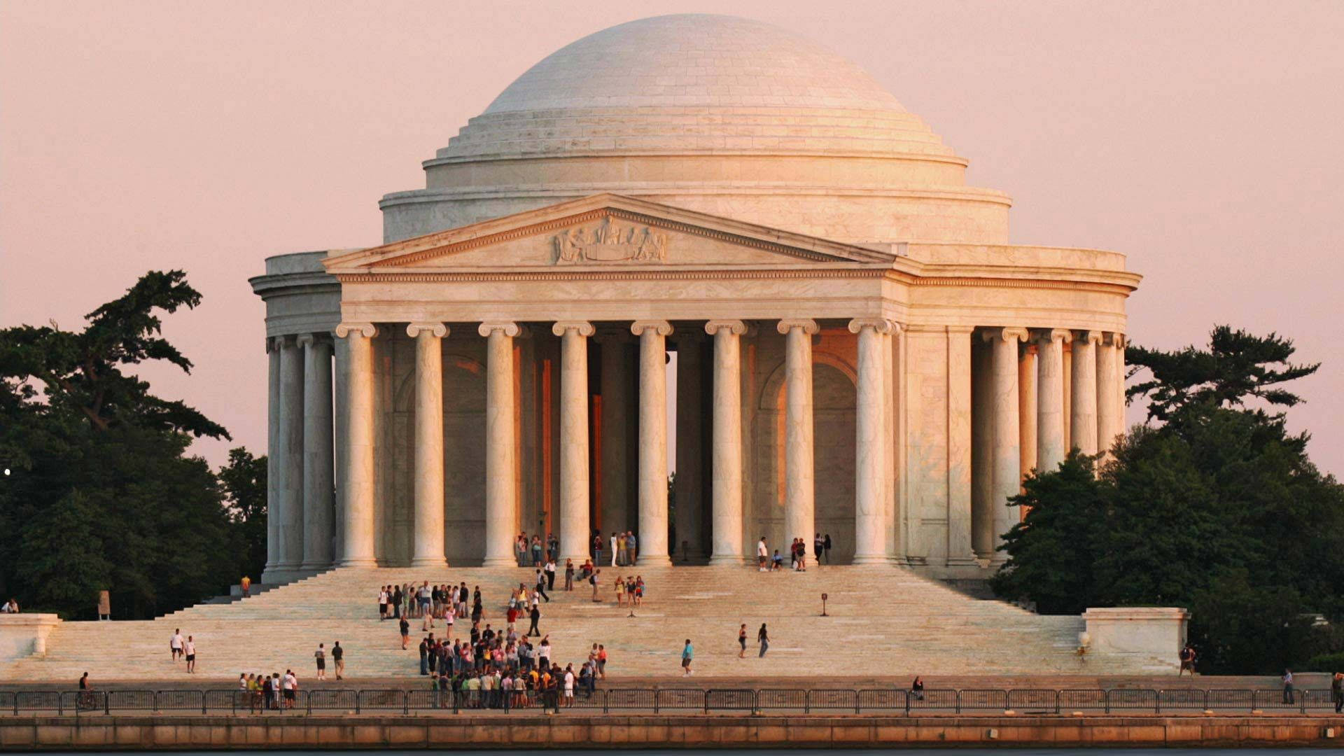 Jefferson Memorial Soft Sunset Lighting