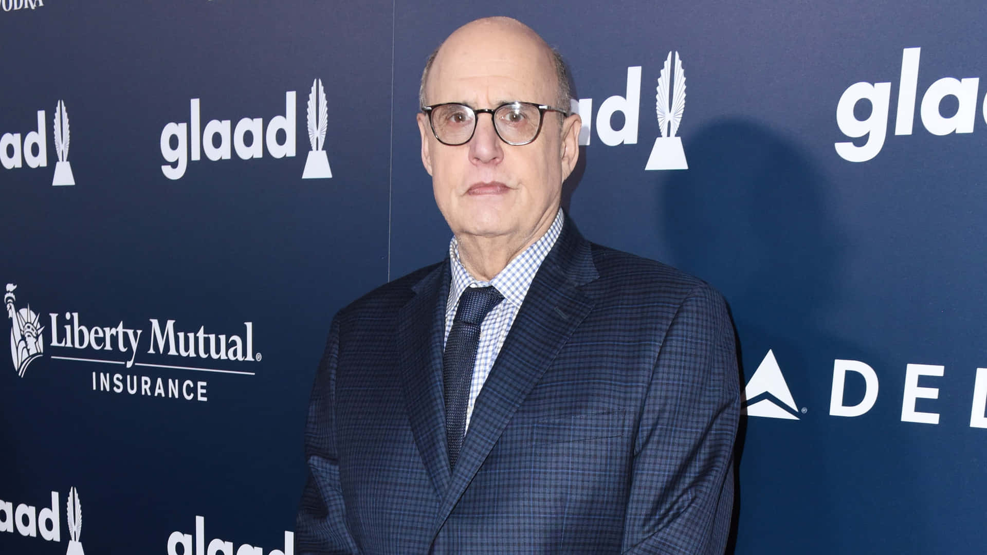 Jeffrey Tambor - Distinguished Hollywood Actor Background