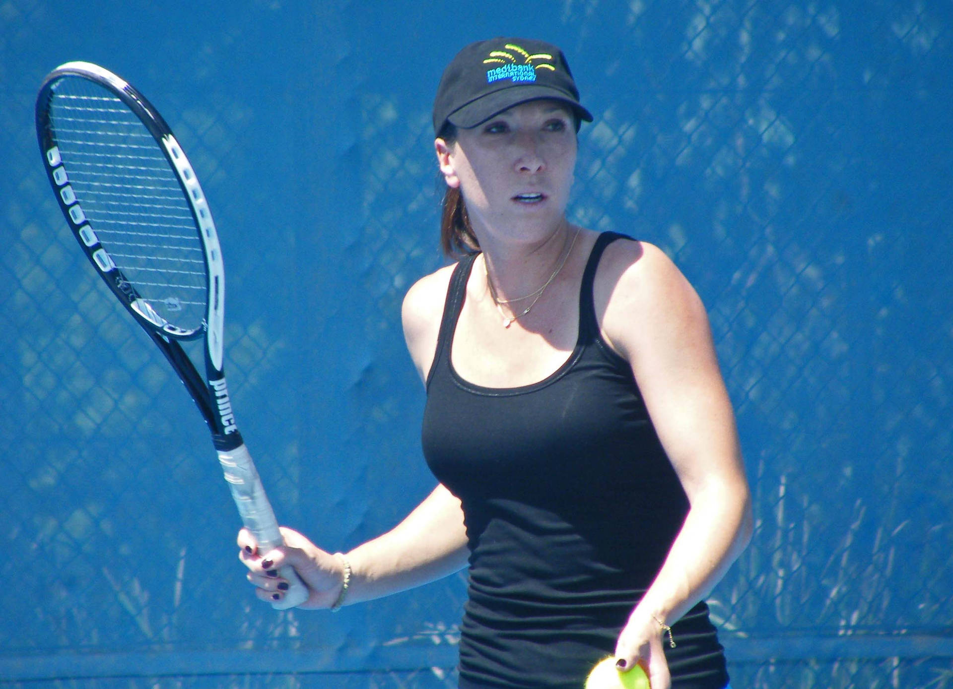 Jelena Janković About To Serve Background