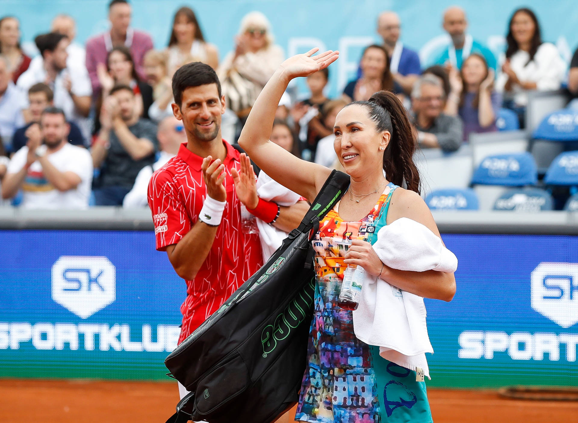 Jelena Janković Waving To Audience Background