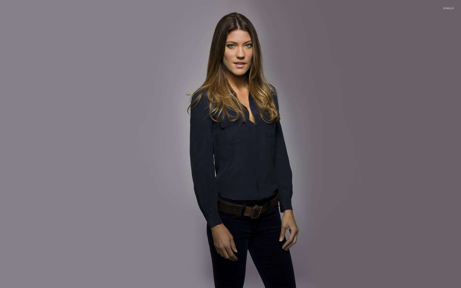 Jennifer Carpenter Dexter Photoshoot Background