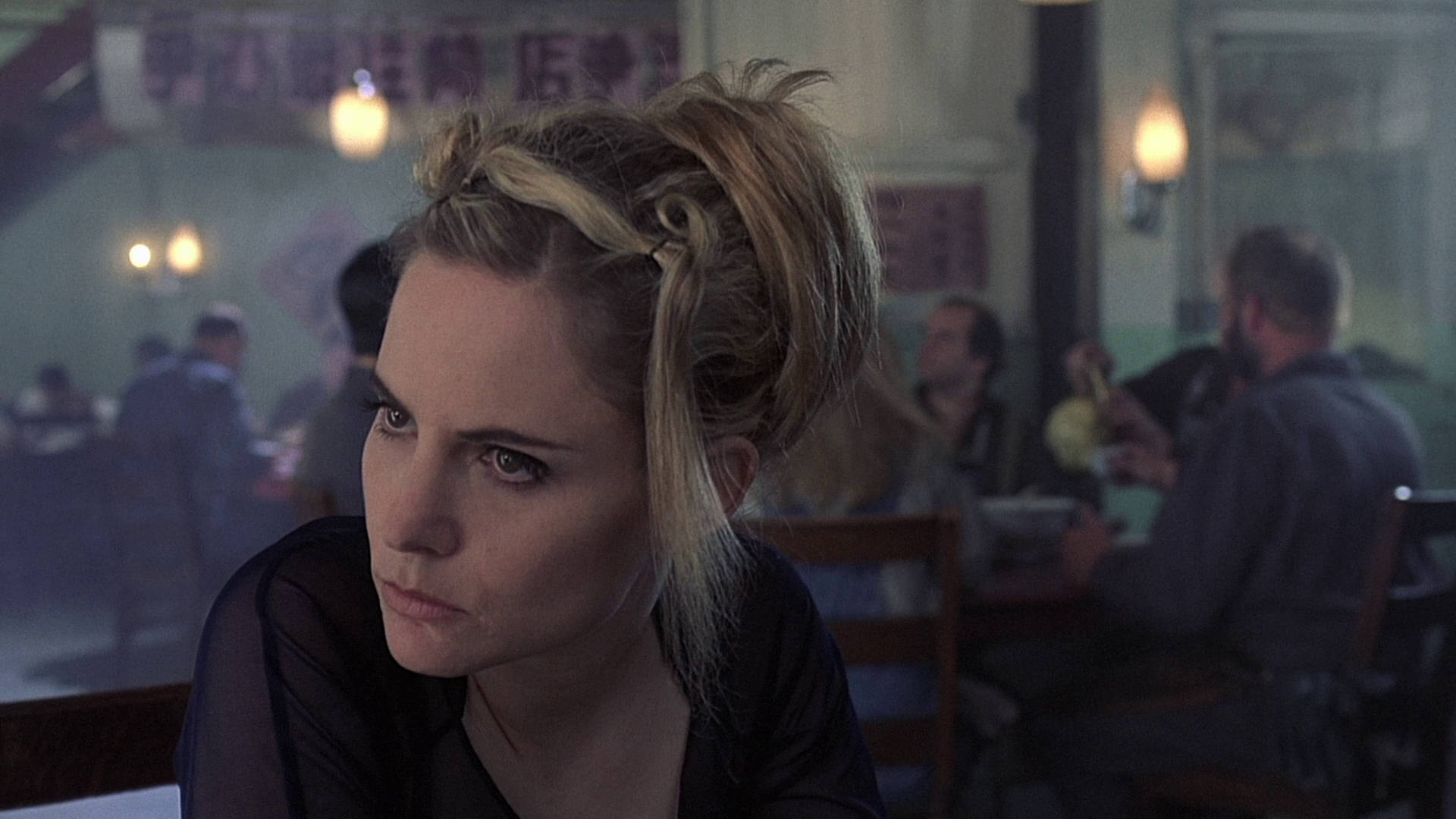 Jennifer Jason Leigh Existenz Background