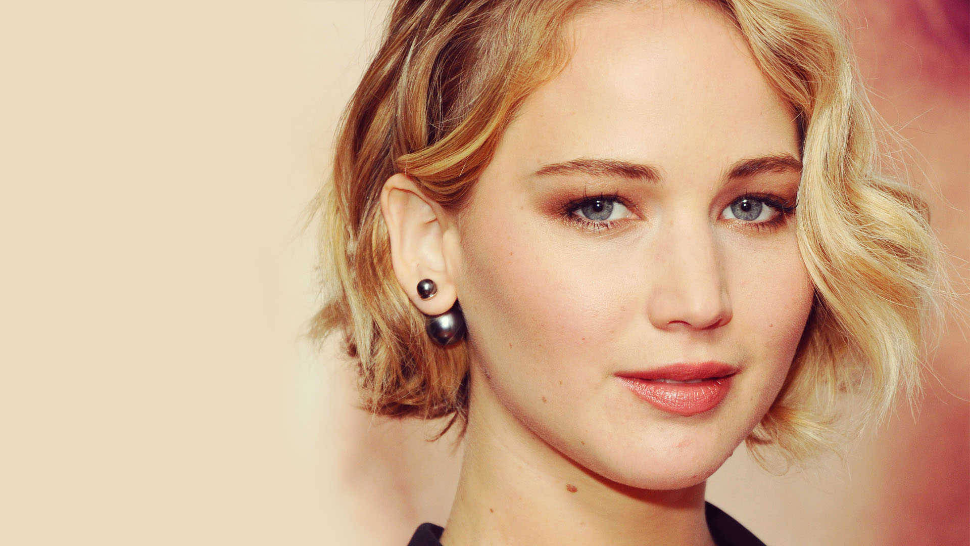 Jennifer Lawrence With Light Grey Eyes Background