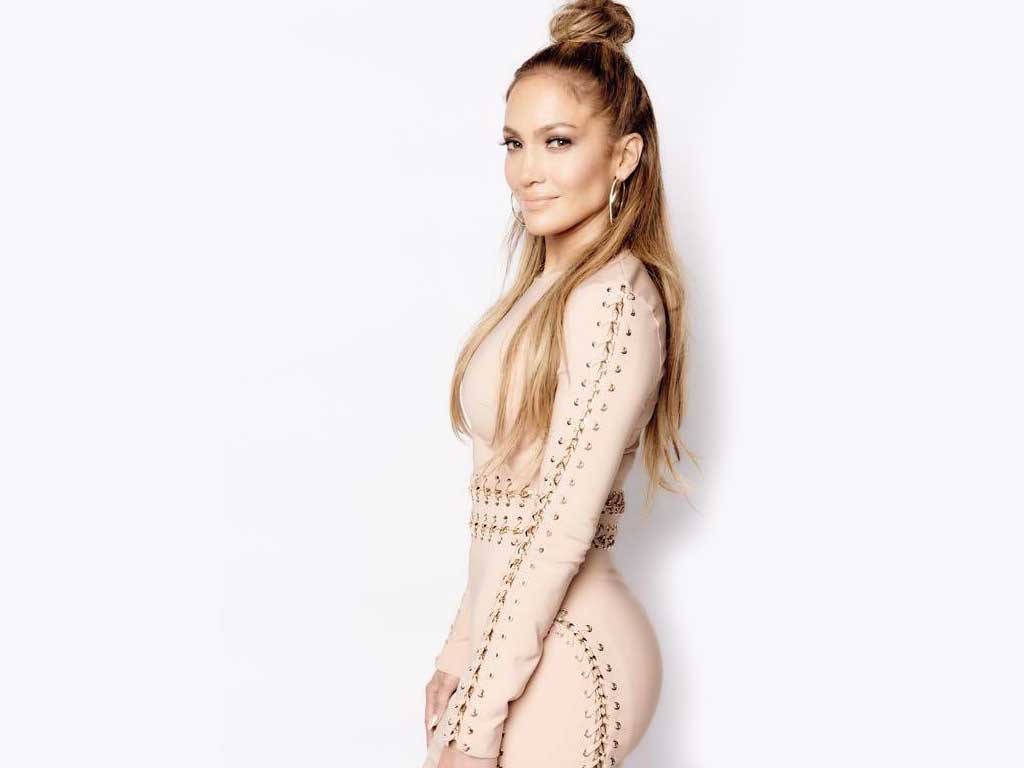 Jennifer Lopez On The Set Of American Idol Background