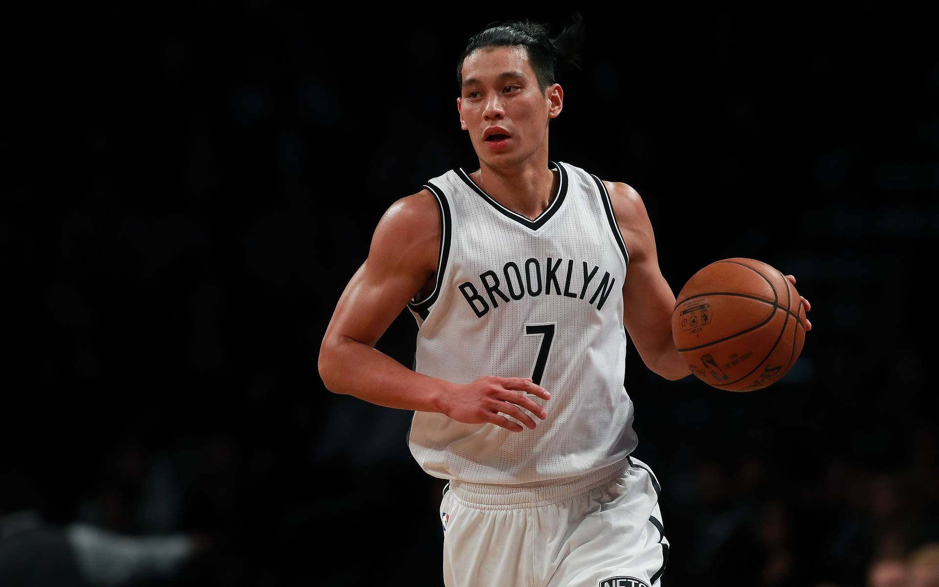 Jeremy Lin With The Ball Background