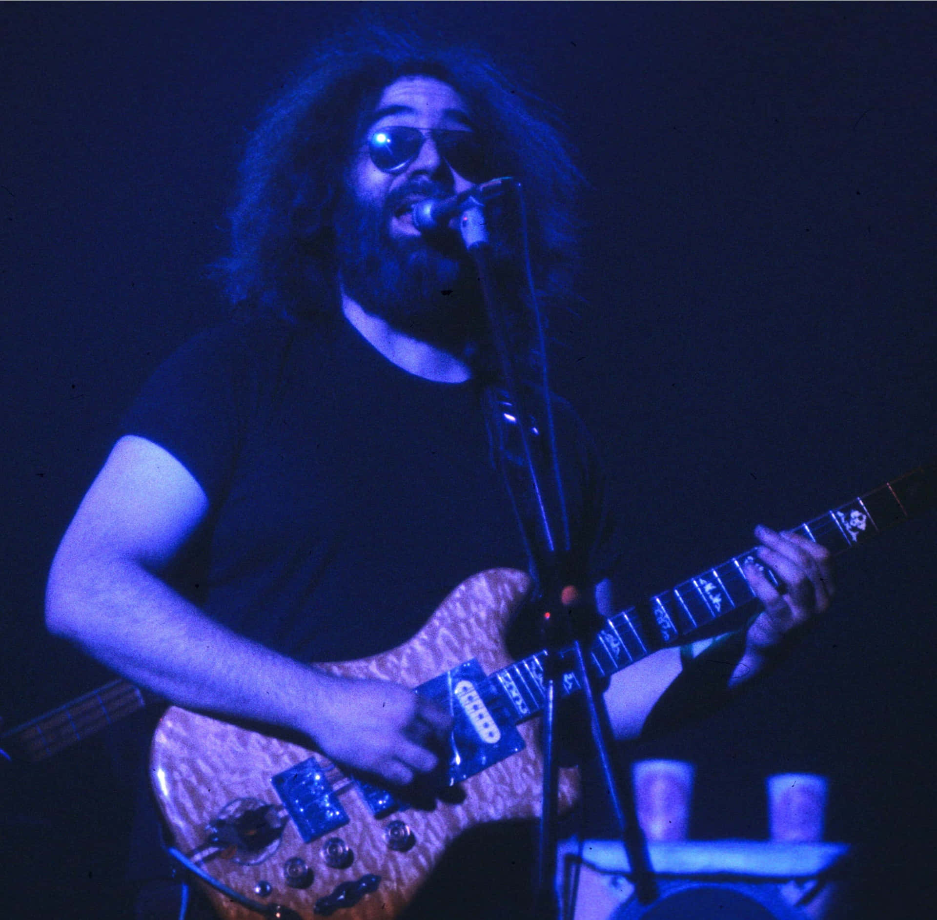 Jerry Garcia Performing Live Background