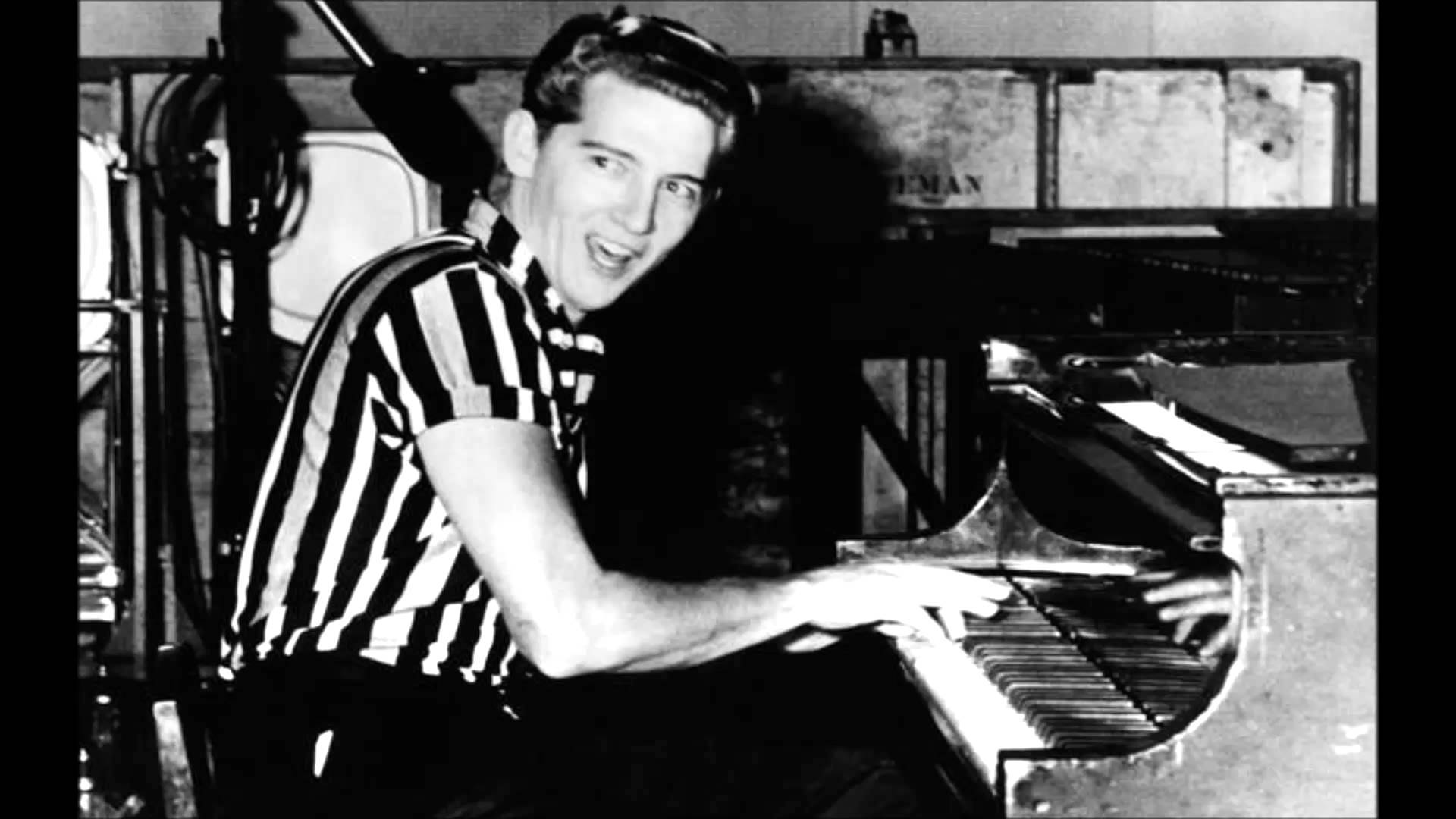 Jerry Lee Lewis Singing Gleefully Background