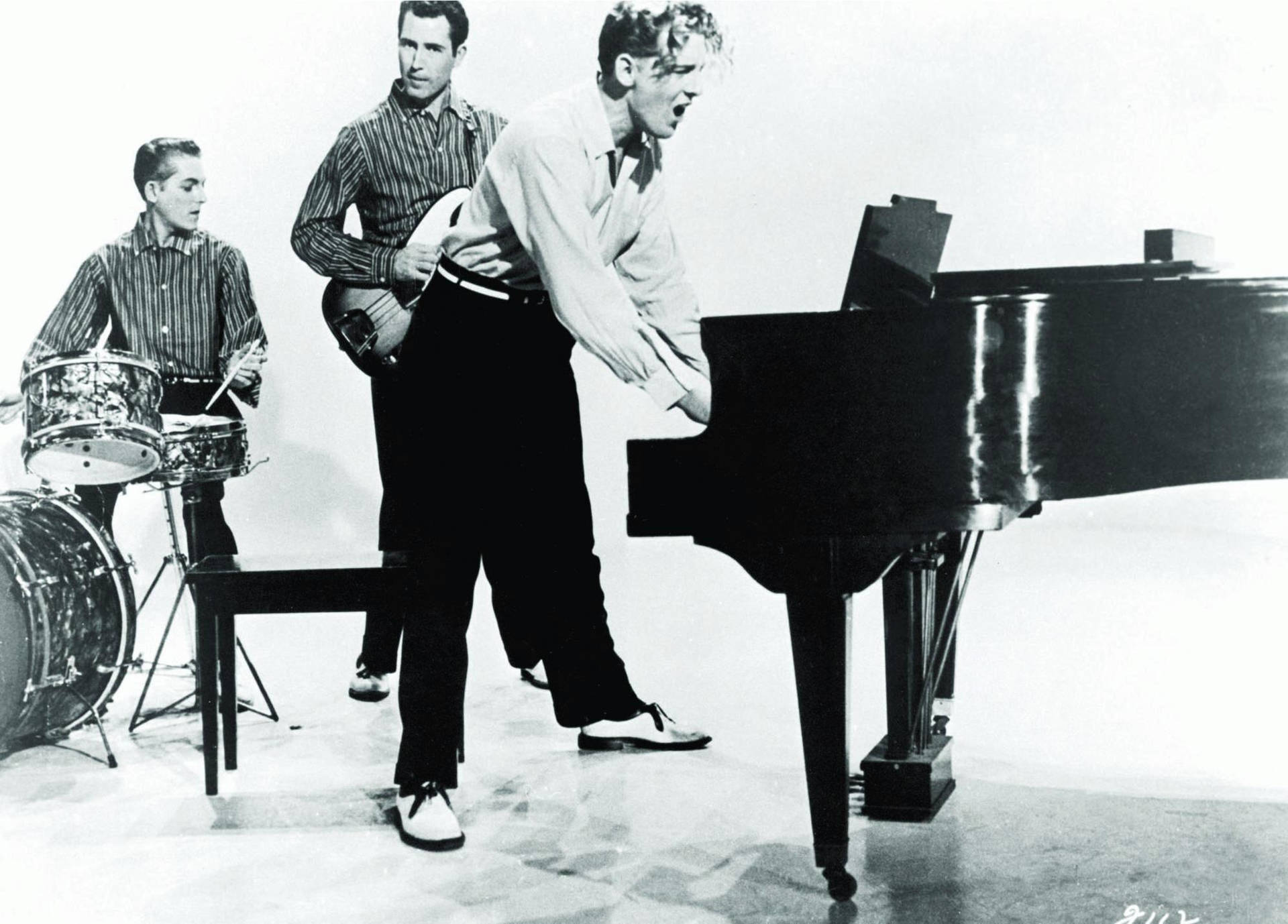 Jerry Lee Lewis With Other Musicians Background