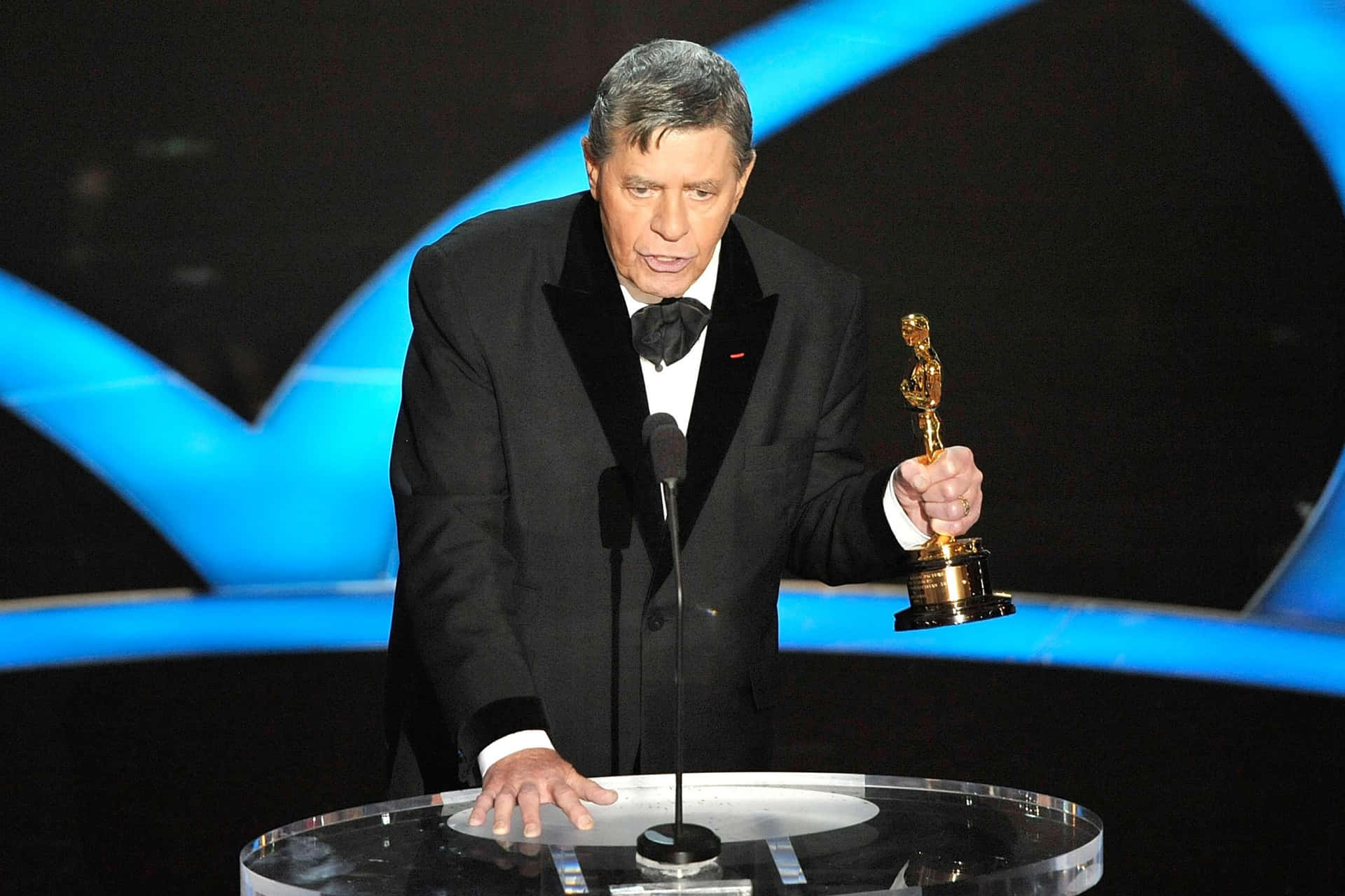 Jerry Lewis Brings The Laughs