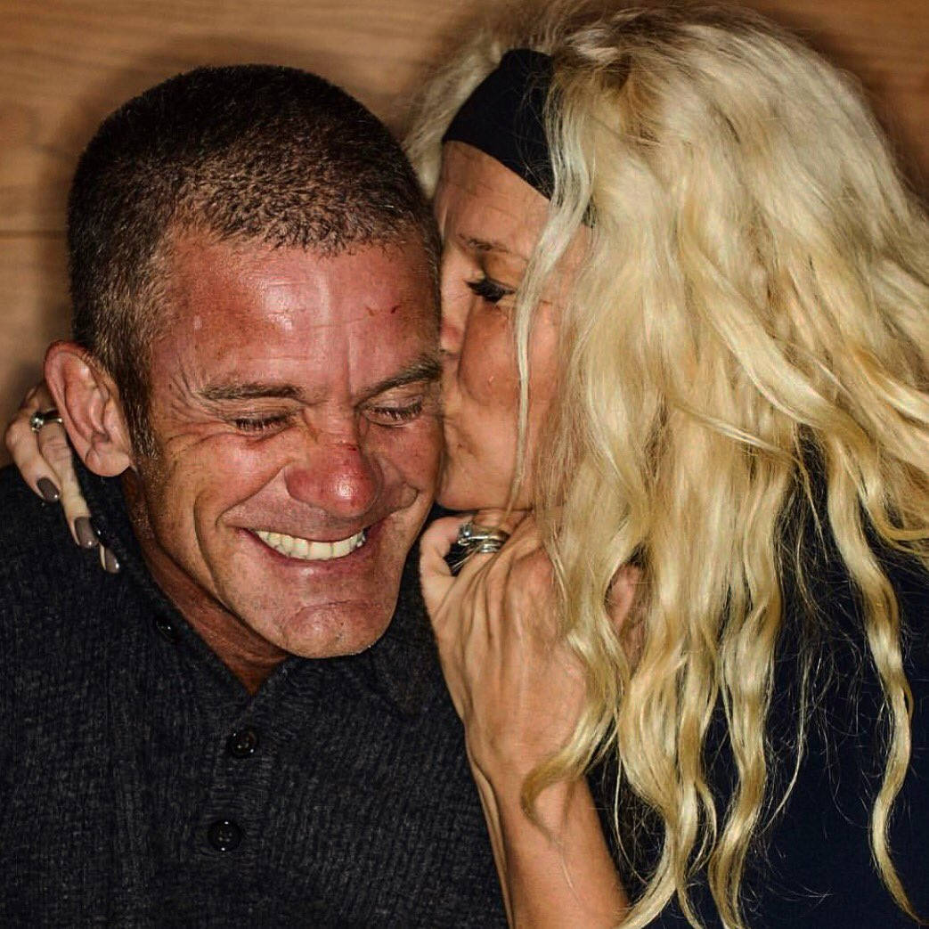 Jesper Parnevik And Wife In Love