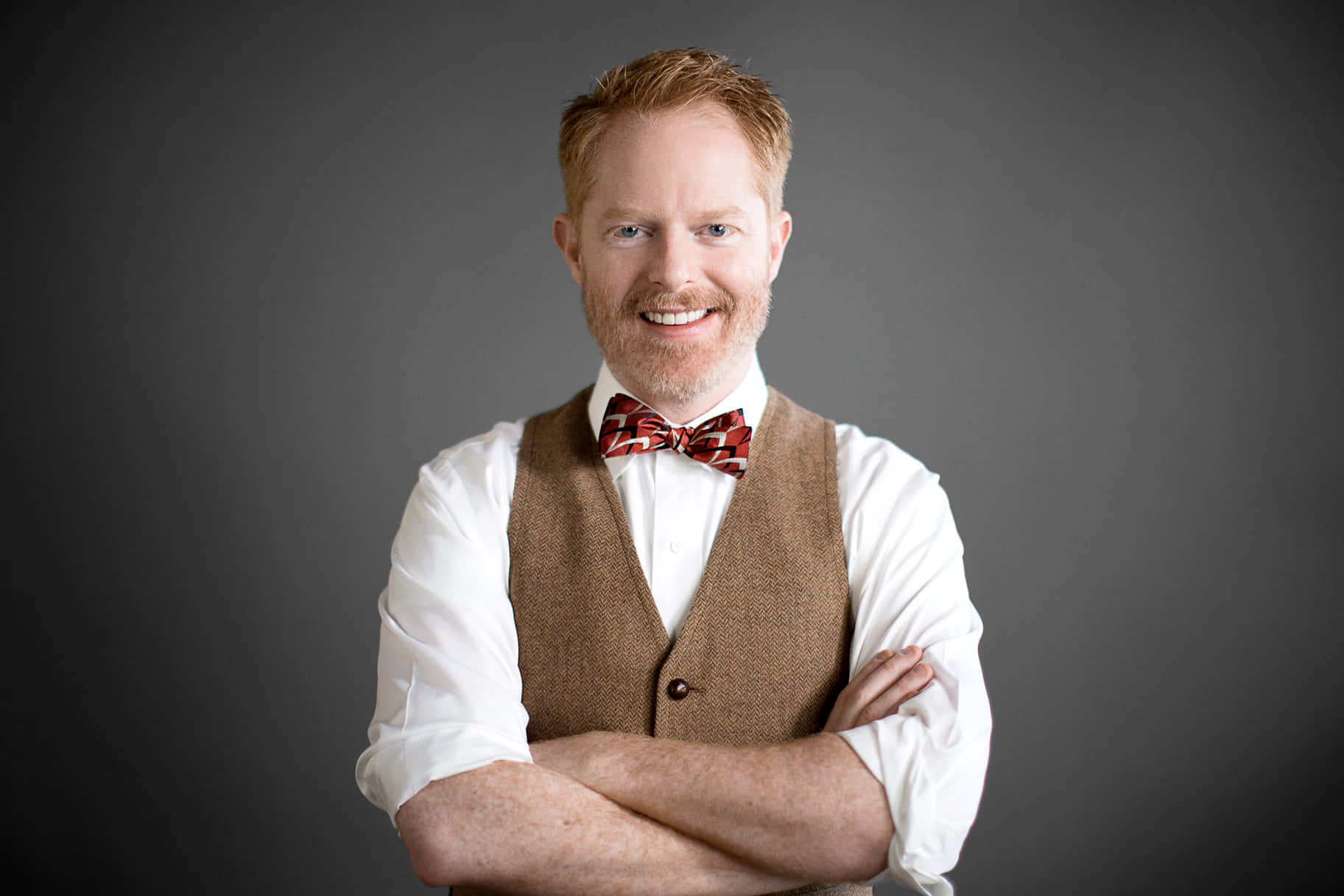 Jesse Tyler Ferguson 1825 X 1217 Background