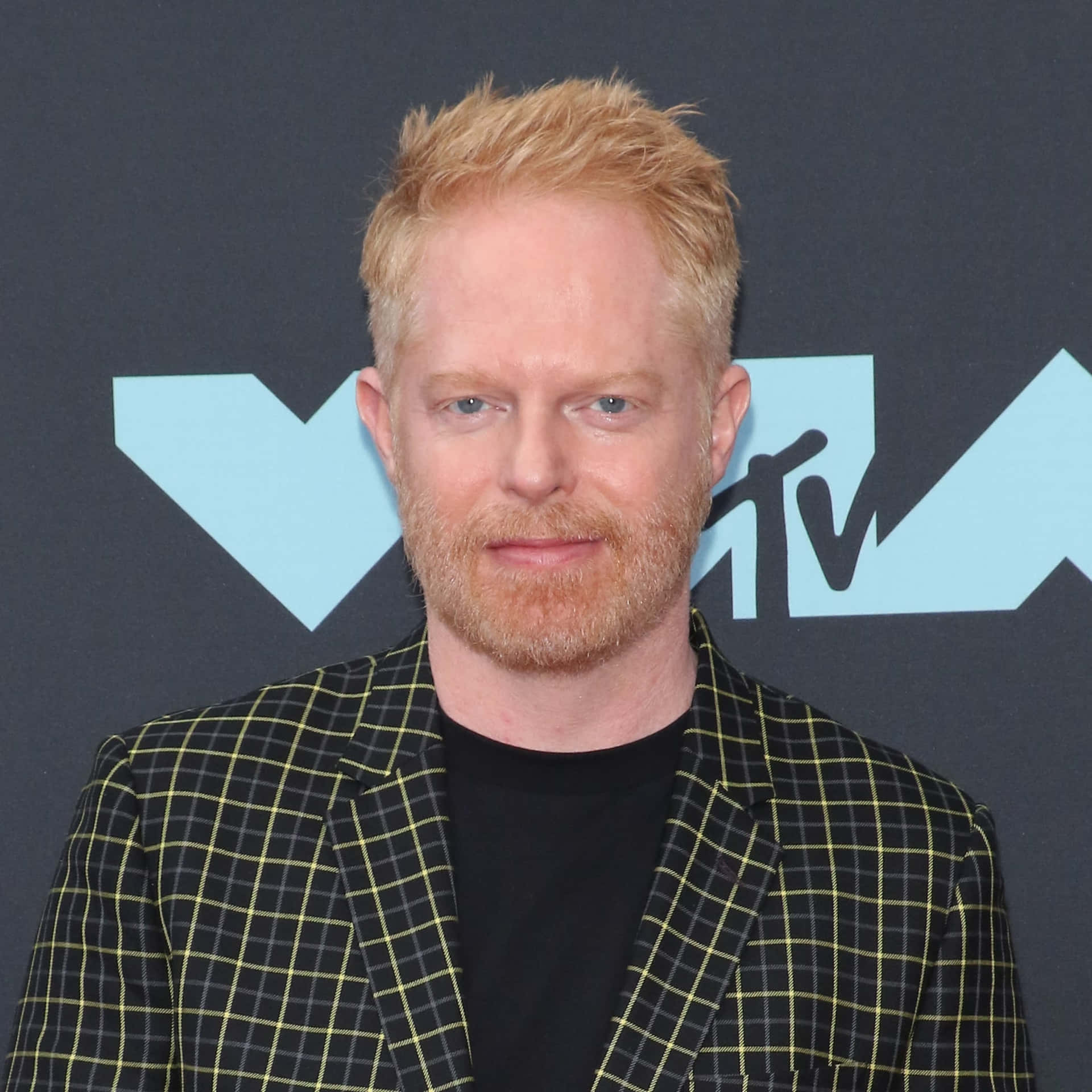 Jesse Tyler Ferguson 1951 X 1951 Background