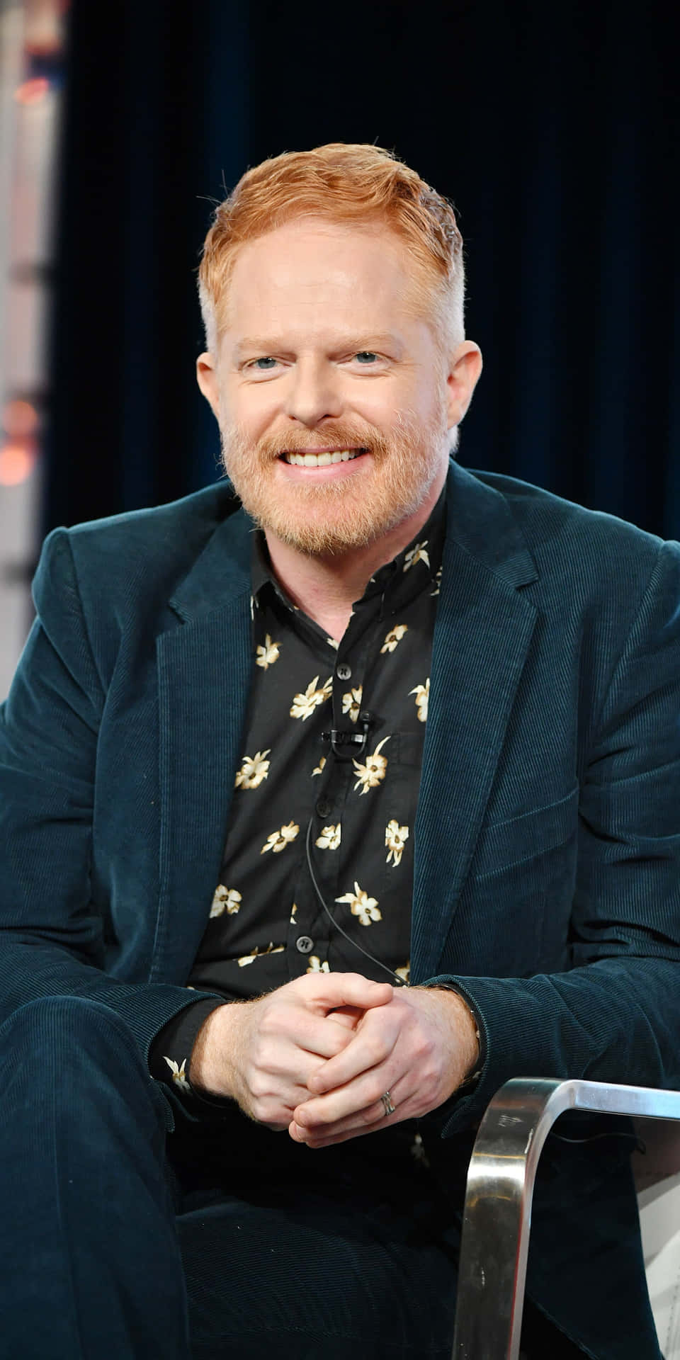 Jesse Tyler Ferguson 2088 X 4176 Background