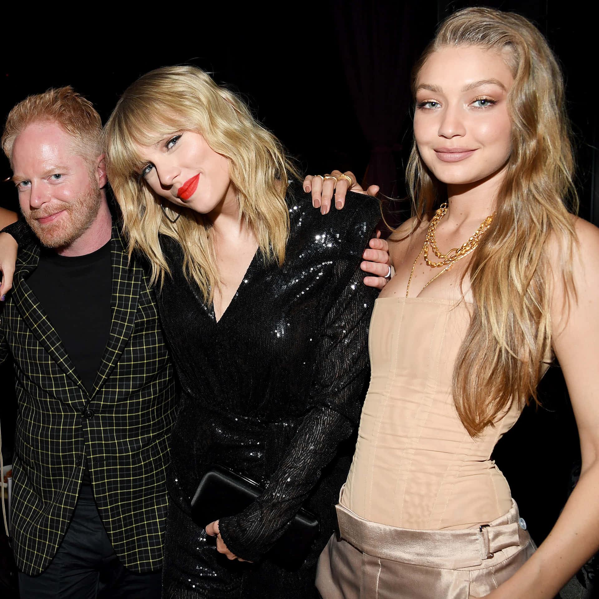 Jesse Tyler Ferguson 3388 X 3388 Background