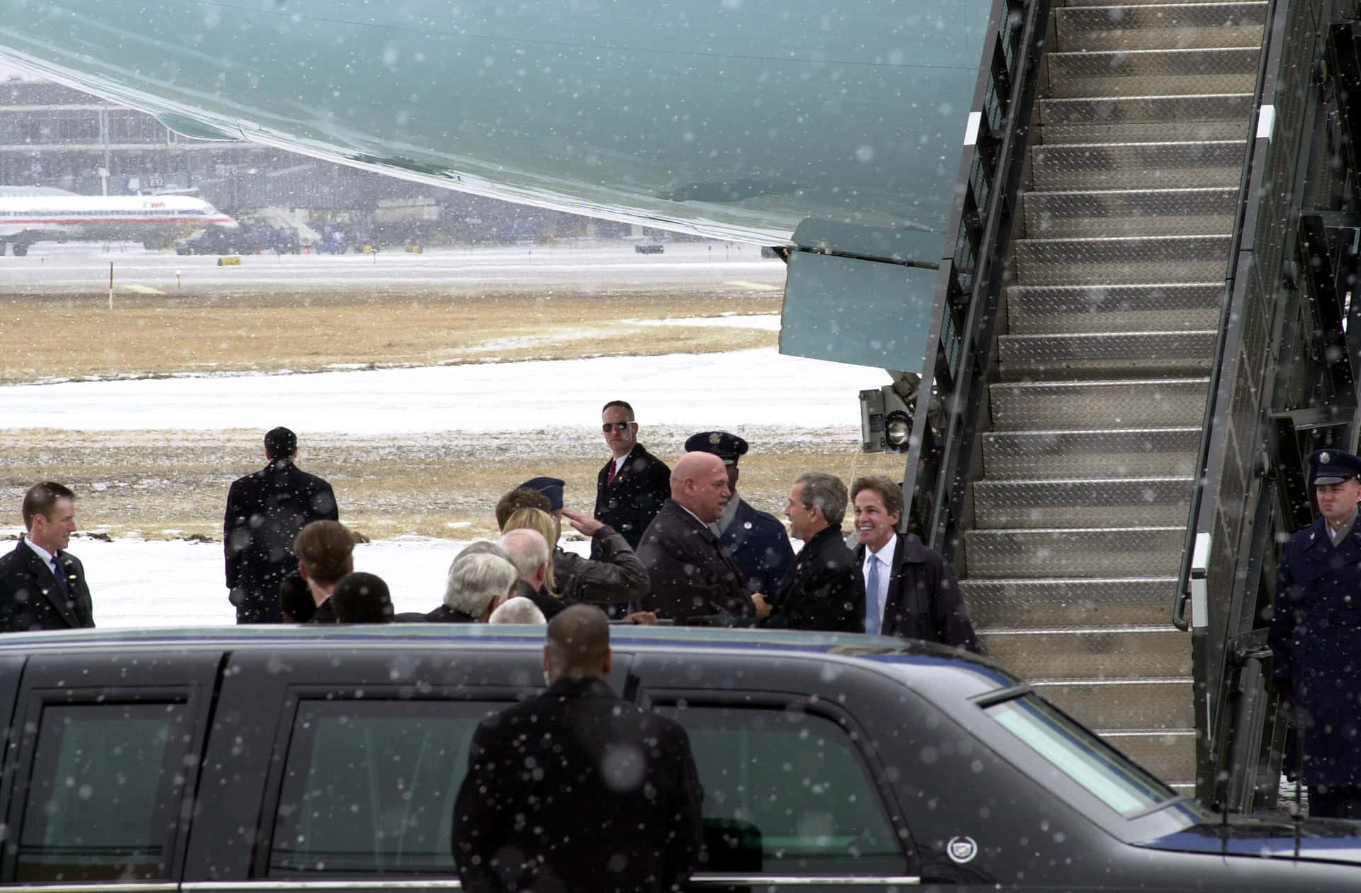 Jesse Ventura Welcomes George W. Bush Background