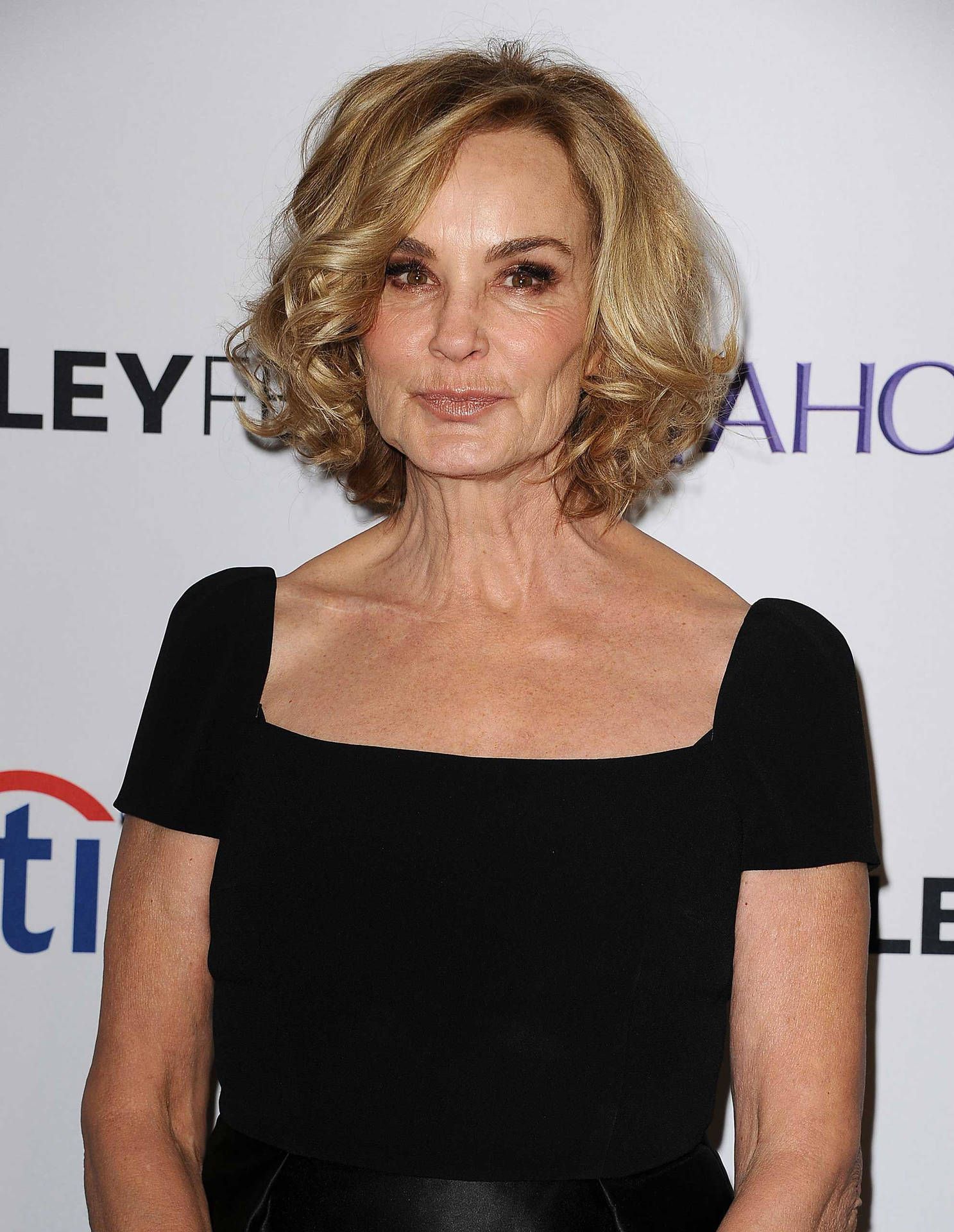 Jessica Lange Stunning Hairstyle Background