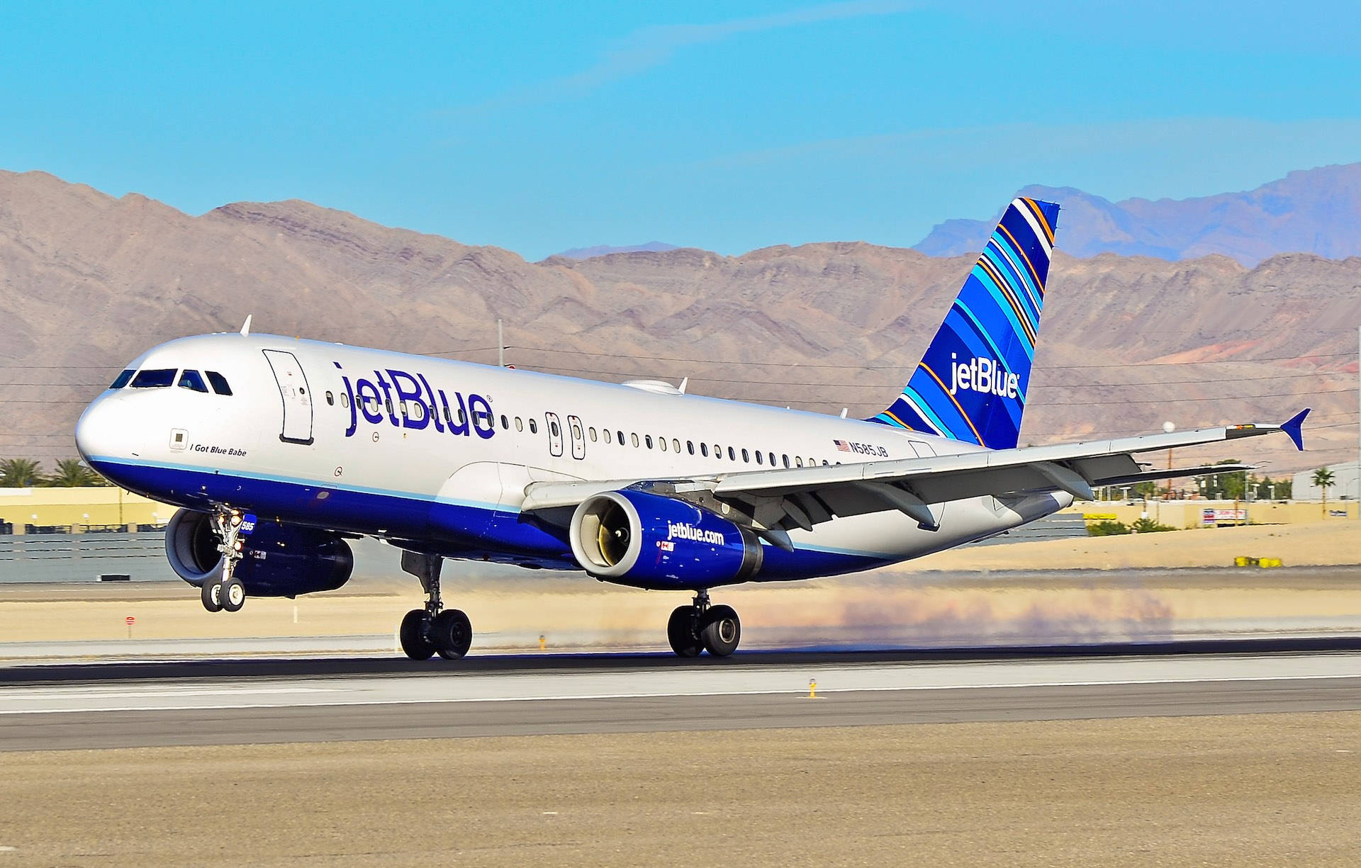 Jetblue Airways White And Blue Plane