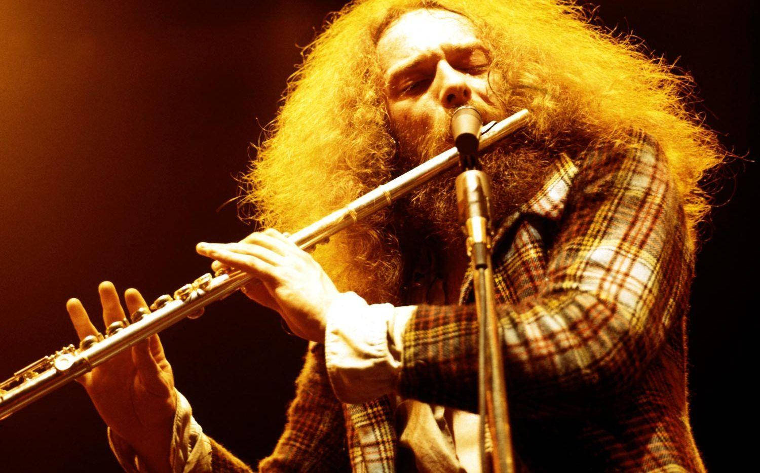 Jethro Tull British Lead Singer Ian Anderson Low Angle Shot Background