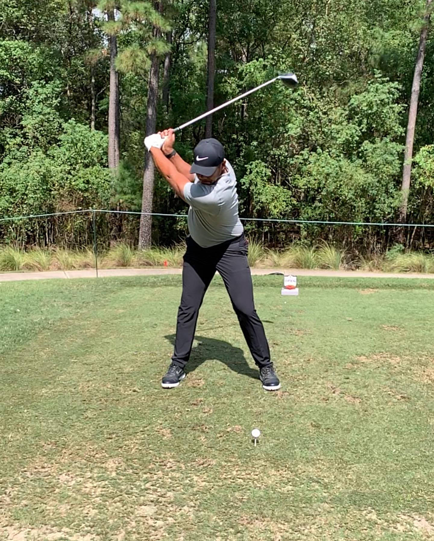 Jhonattan Vegas Under Sunny Weather Background