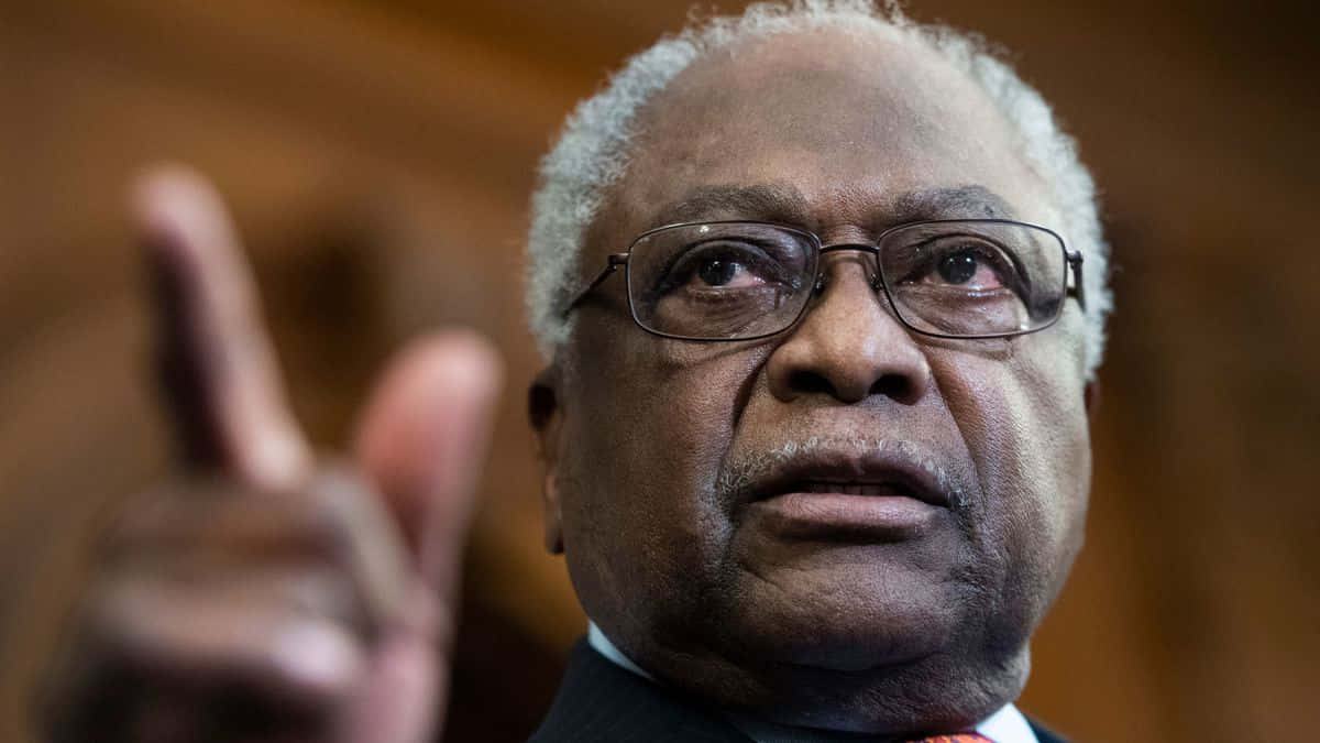 Jim Clyburn Pointing During A Speech Background
